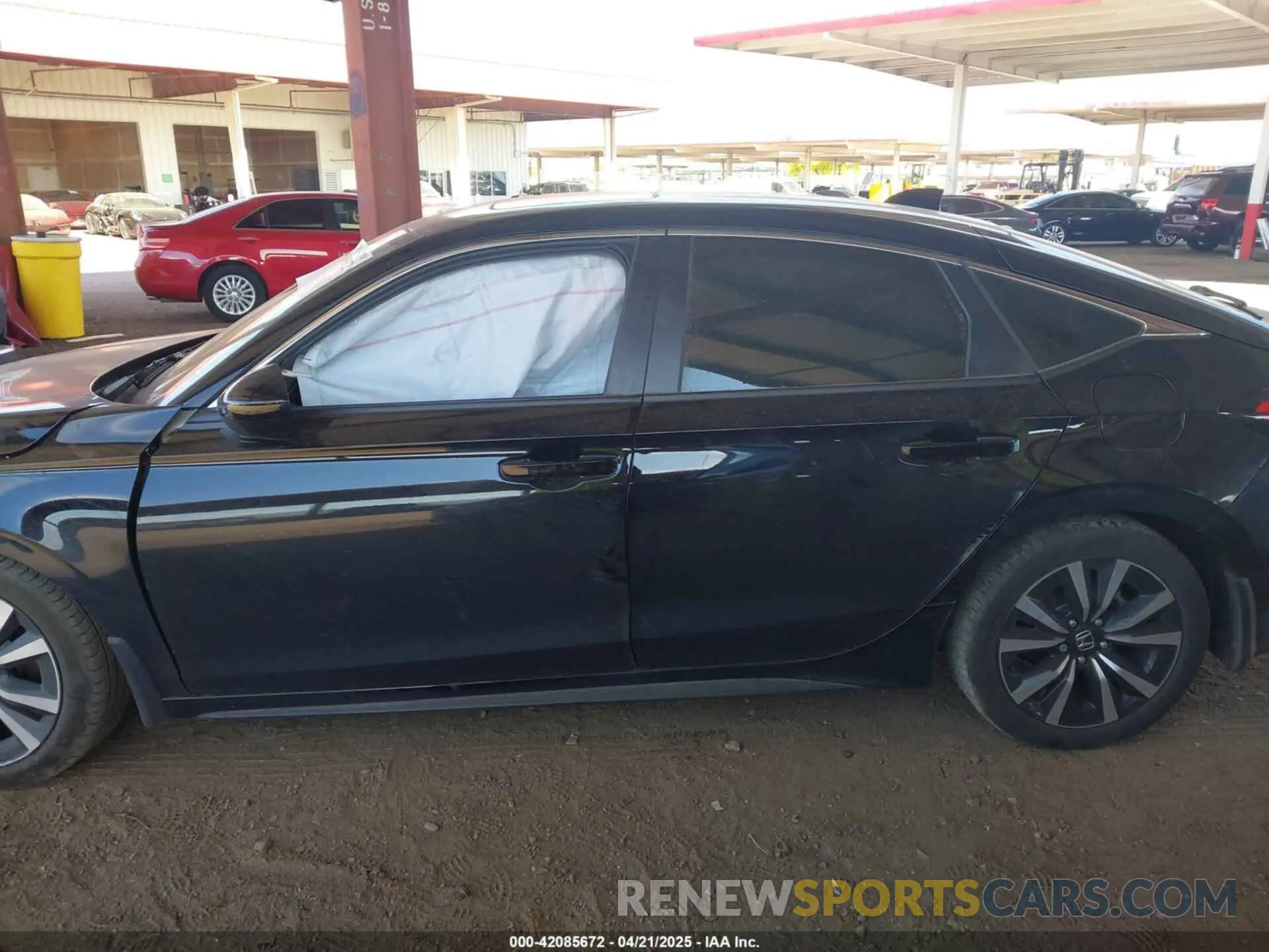 14 Photograph of a damaged car 19XFL1H73RE008252 HONDA CIVIC 2024