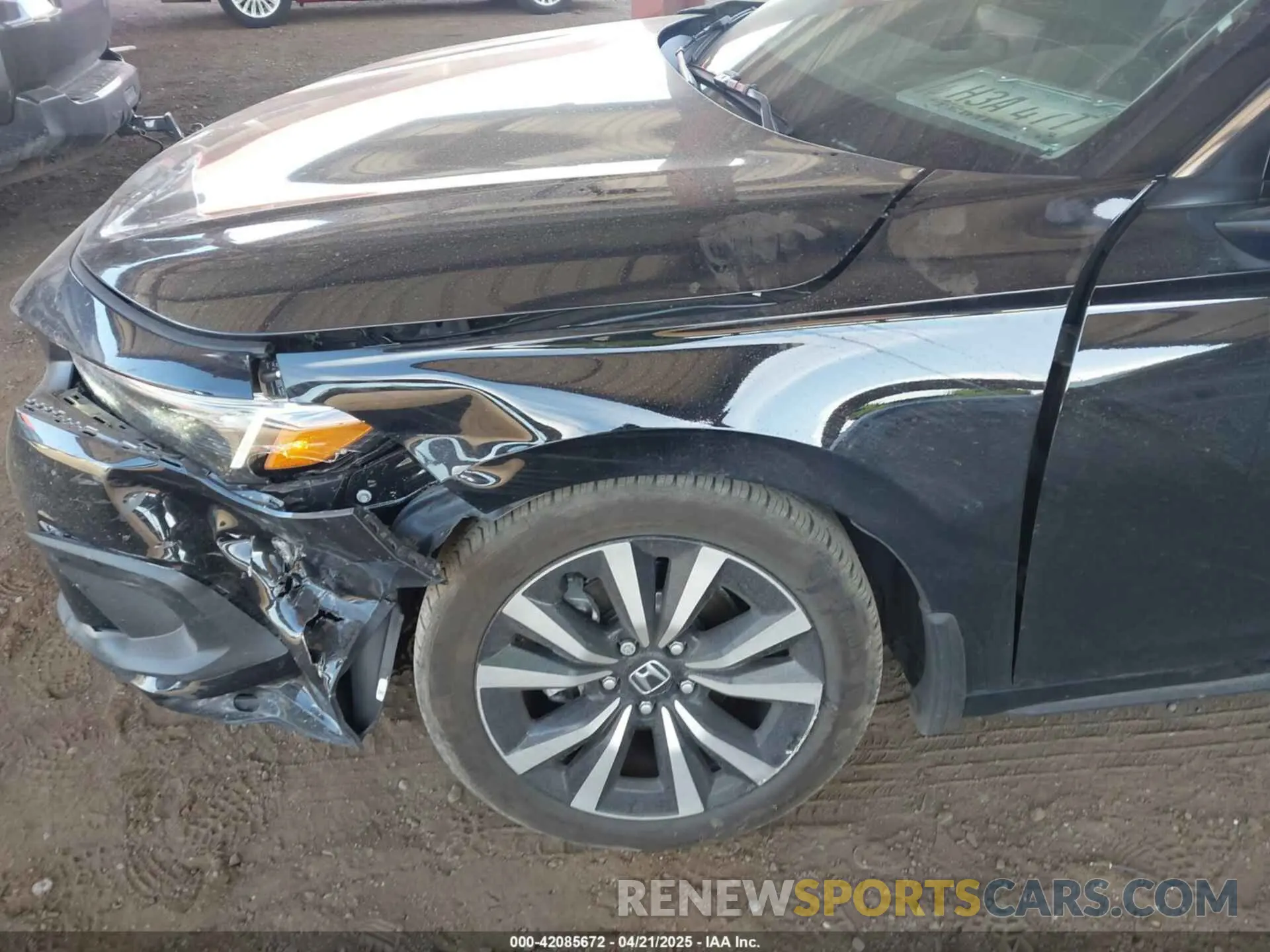 6 Photograph of a damaged car 19XFL1H73RE008252 HONDA CIVIC 2024