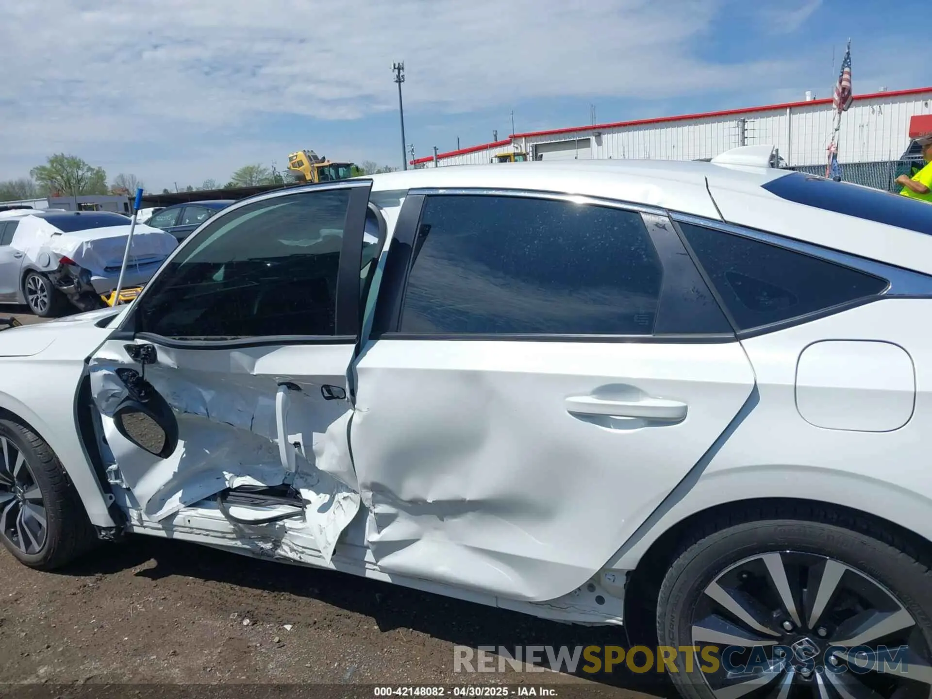 14 Photograph of a damaged car 19XFL1H73RE017291 HONDA CIVIC 2024