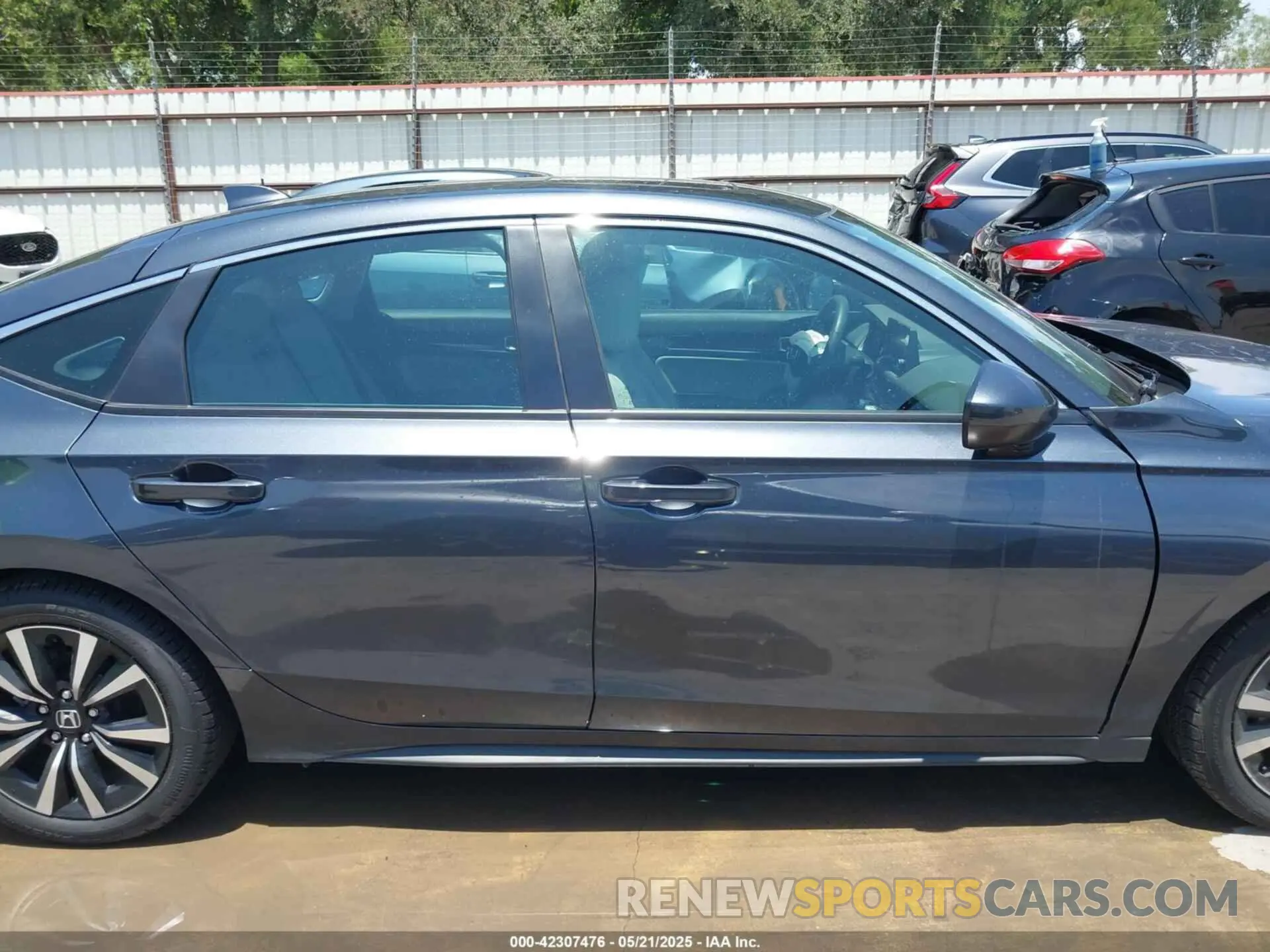 14 Photograph of a damaged car 19XFL1H73RE029926 HONDA CIVIC 2024