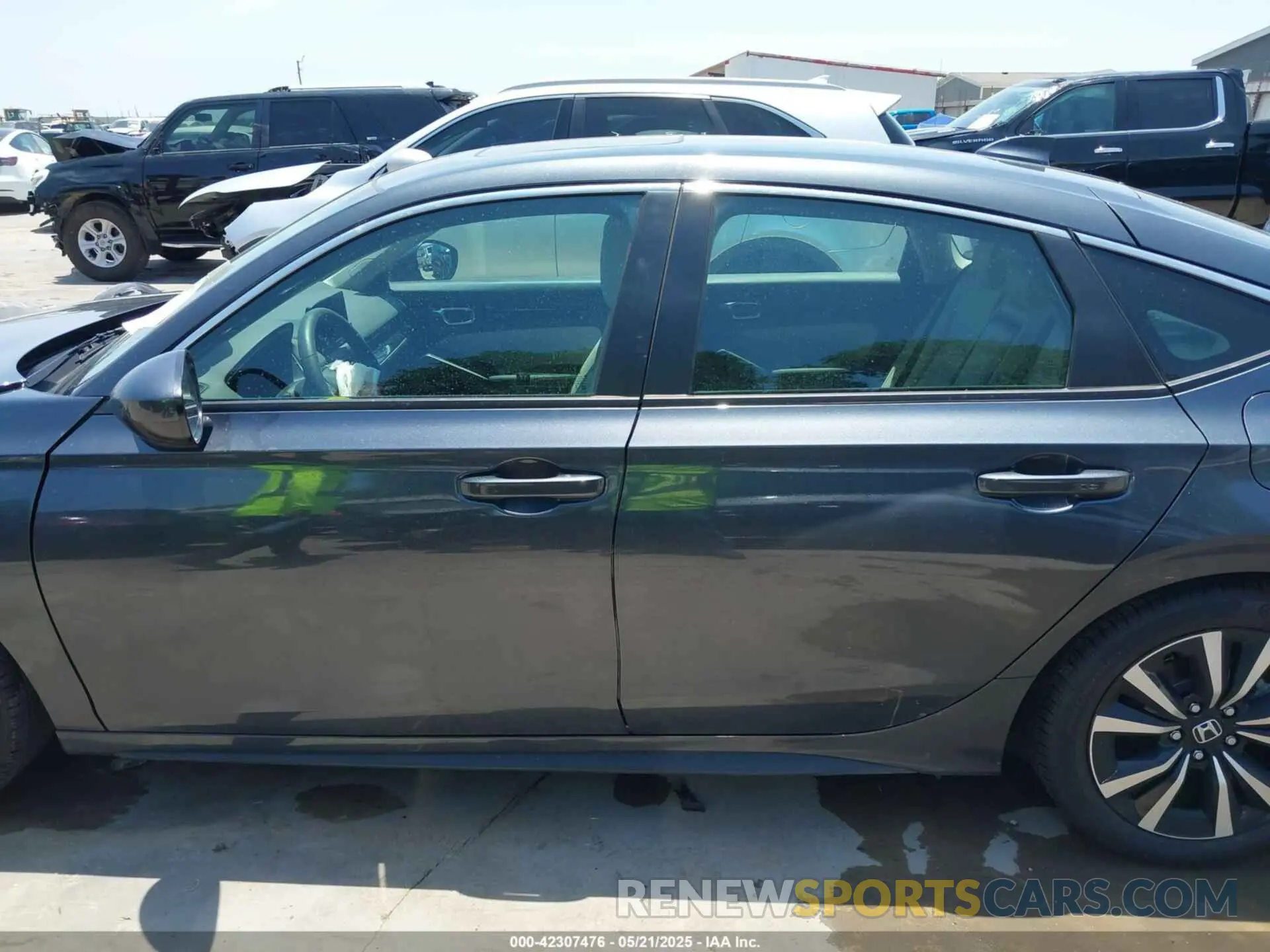 15 Photograph of a damaged car 19XFL1H73RE029926 HONDA CIVIC 2024