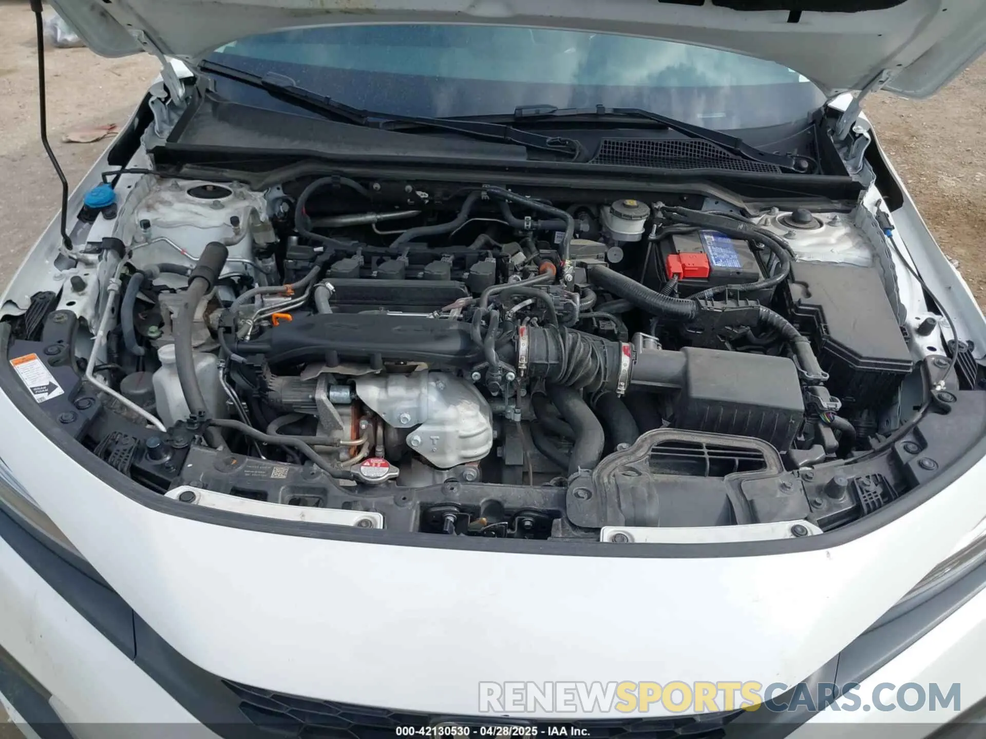 10 Photograph of a damaged car 19XFL1H74RE006655 HONDA CIVIC 2024