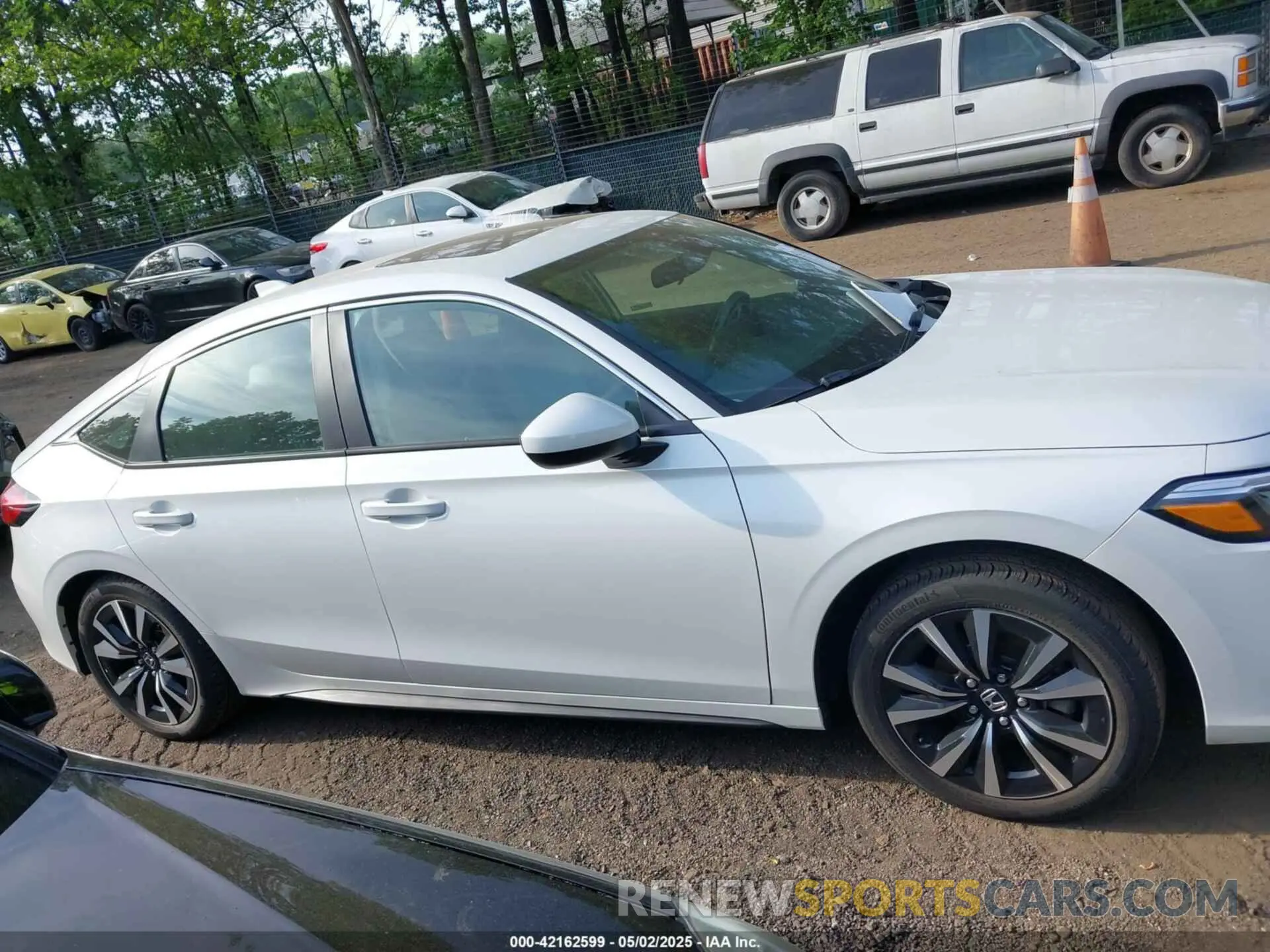 13 Photograph of a damaged car 19XFL1H74RE021446 HONDA CIVIC 2024