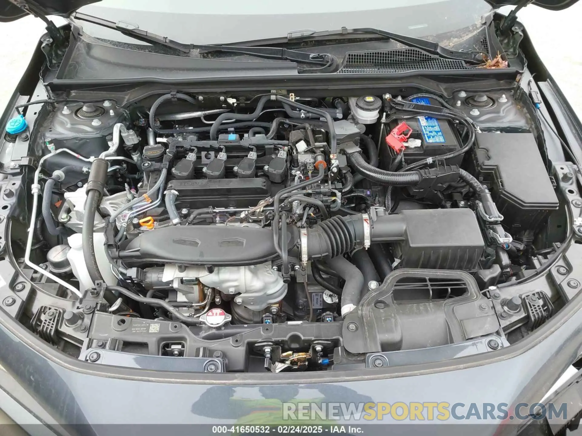 10 Photograph of a damaged car 19XFL1H77RE032697 HONDA CIVIC 2024