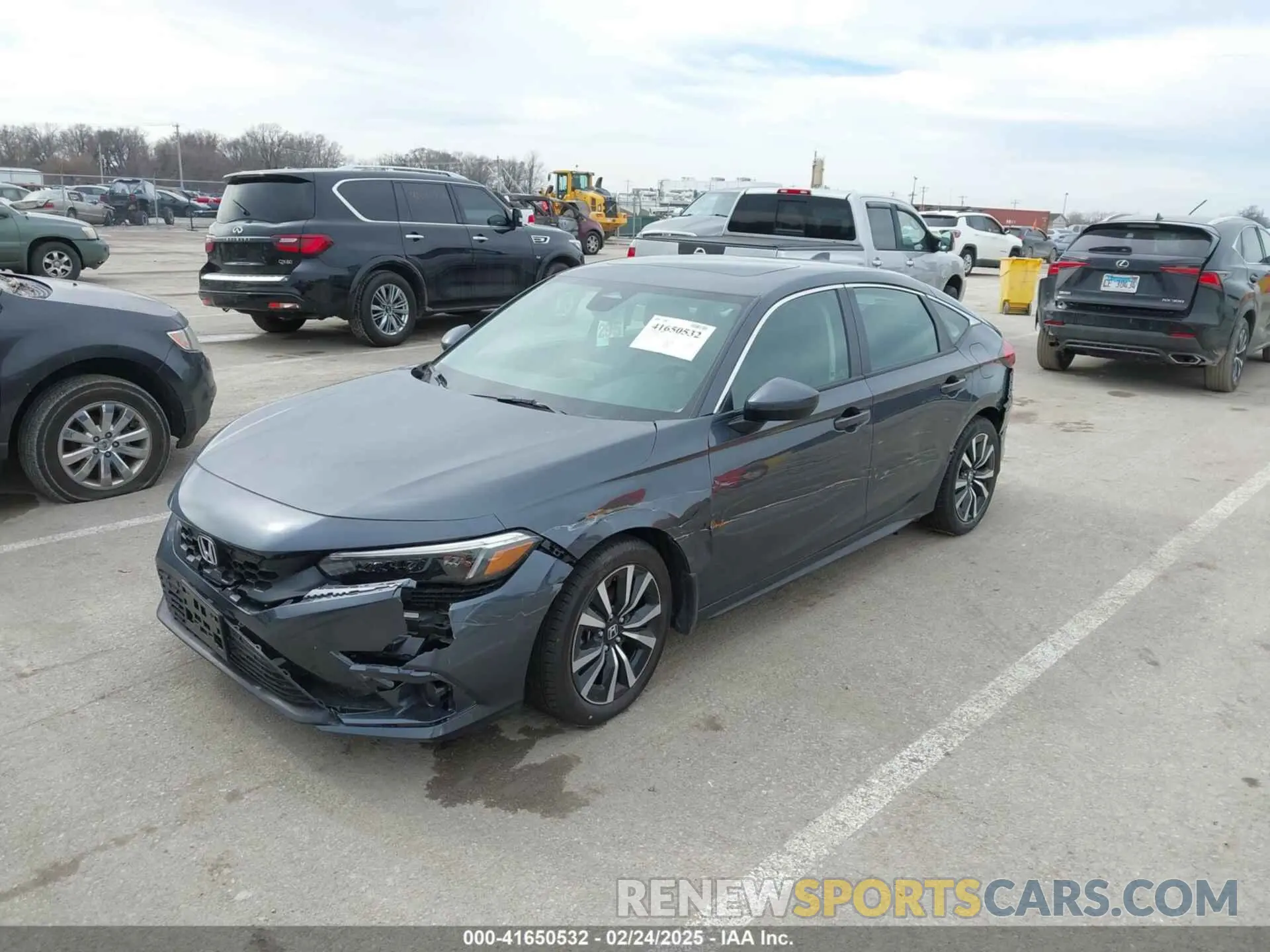 2 Photograph of a damaged car 19XFL1H77RE032697 HONDA CIVIC 2024