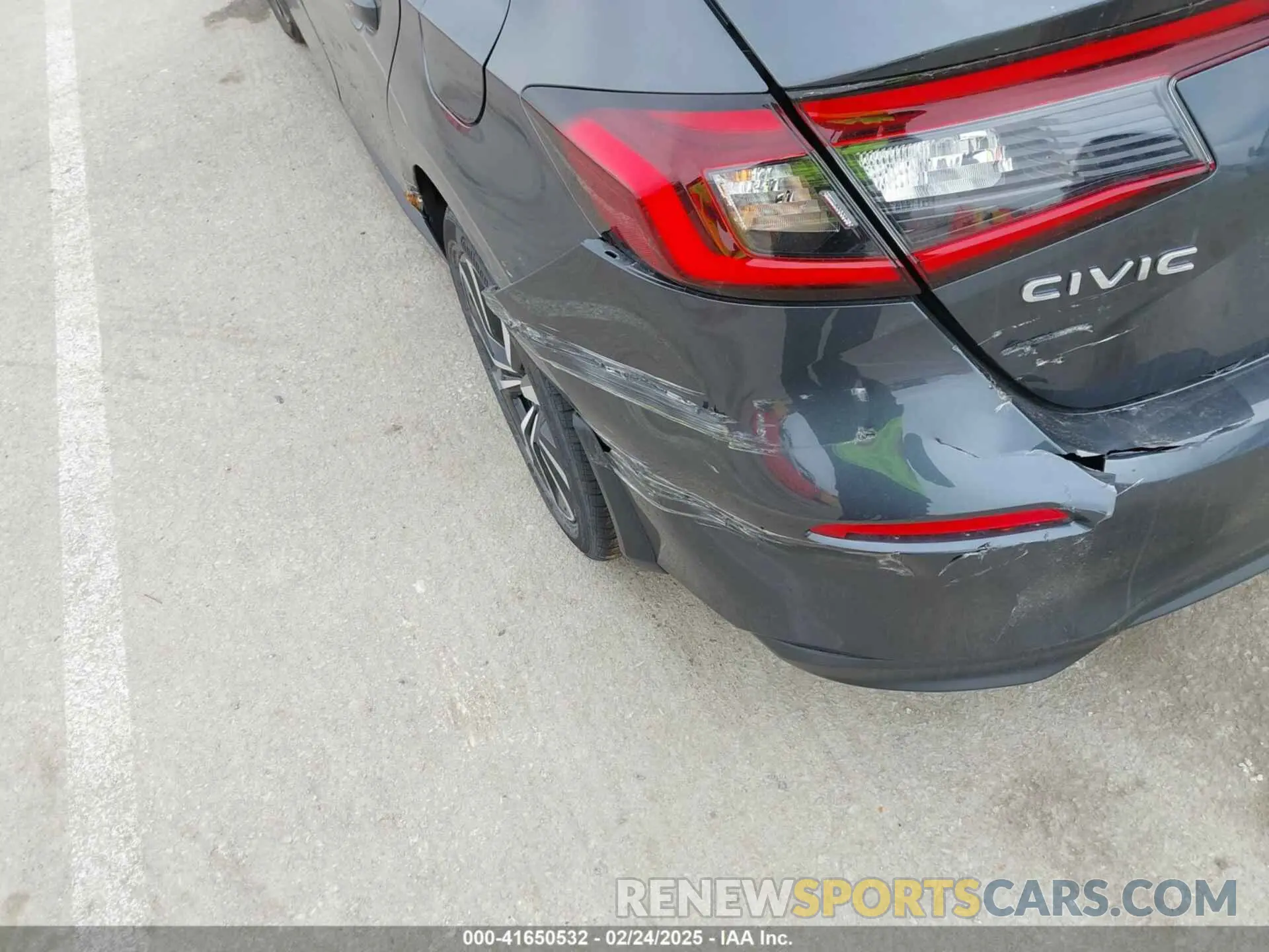 21 Photograph of a damaged car 19XFL1H77RE032697 HONDA CIVIC 2024