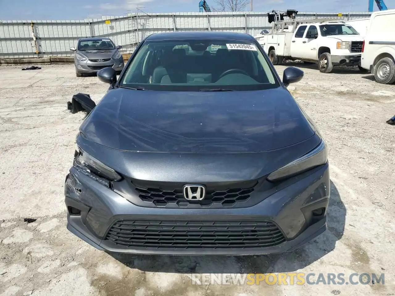 5 Photograph of a damaged car 19XFL1H78RE000339 HONDA CIVIC 2024