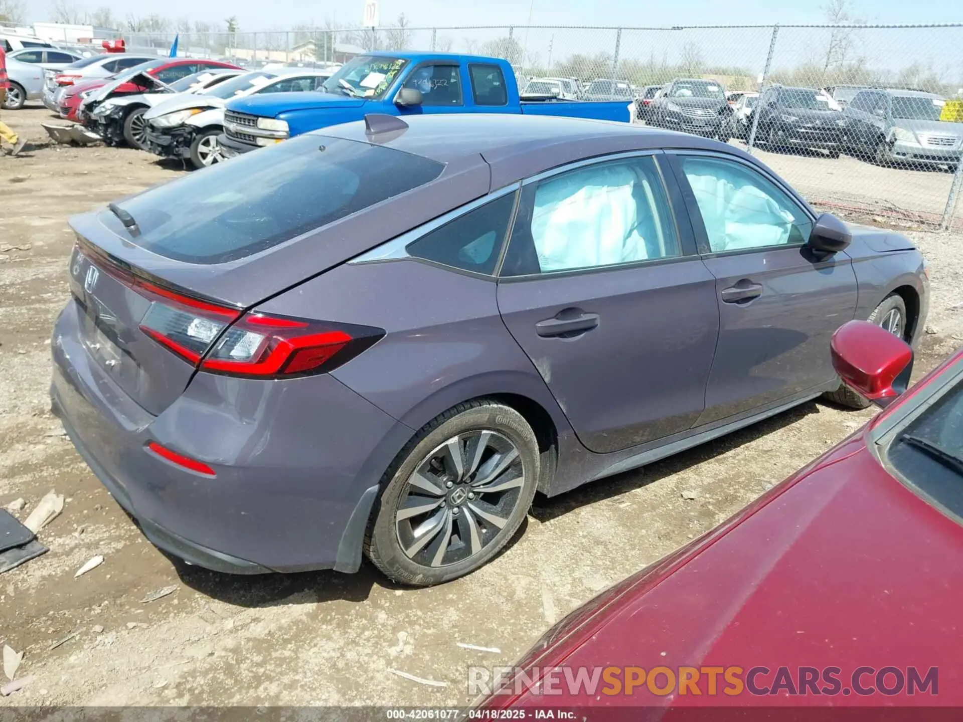 4 Photograph of a damaged car 19XFL1H78RE016296 HONDA CIVIC 2024