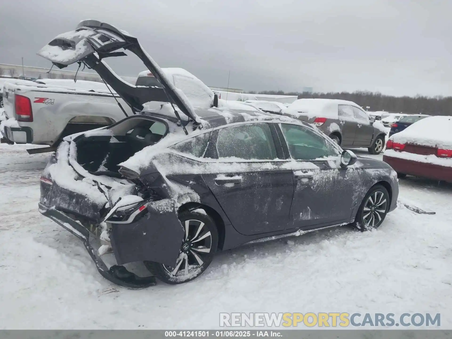 12 Photograph of a damaged car 19XFL1H78RE027623 HONDA CIVIC 2024