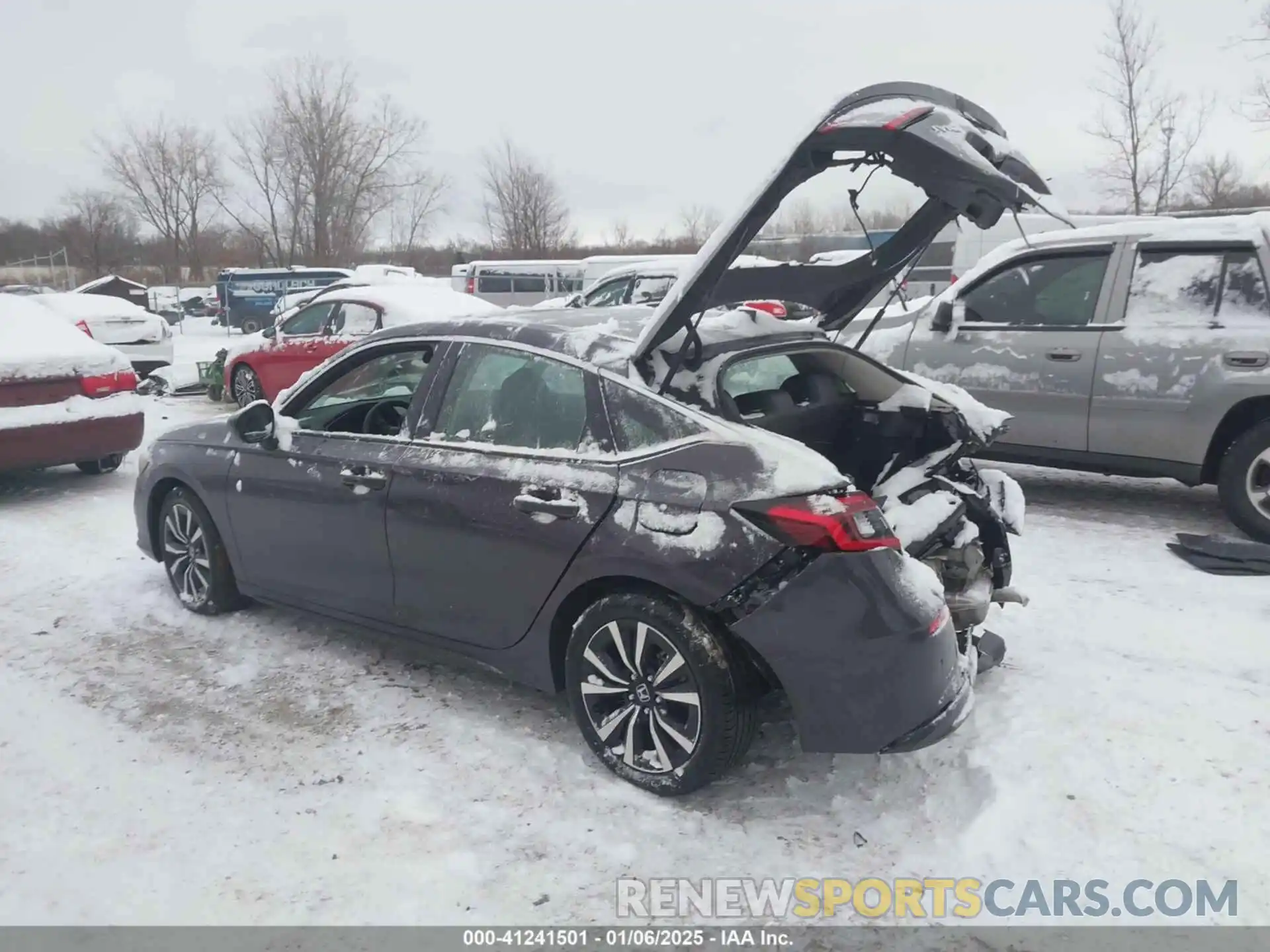 3 Photograph of a damaged car 19XFL1H78RE027623 HONDA CIVIC 2024