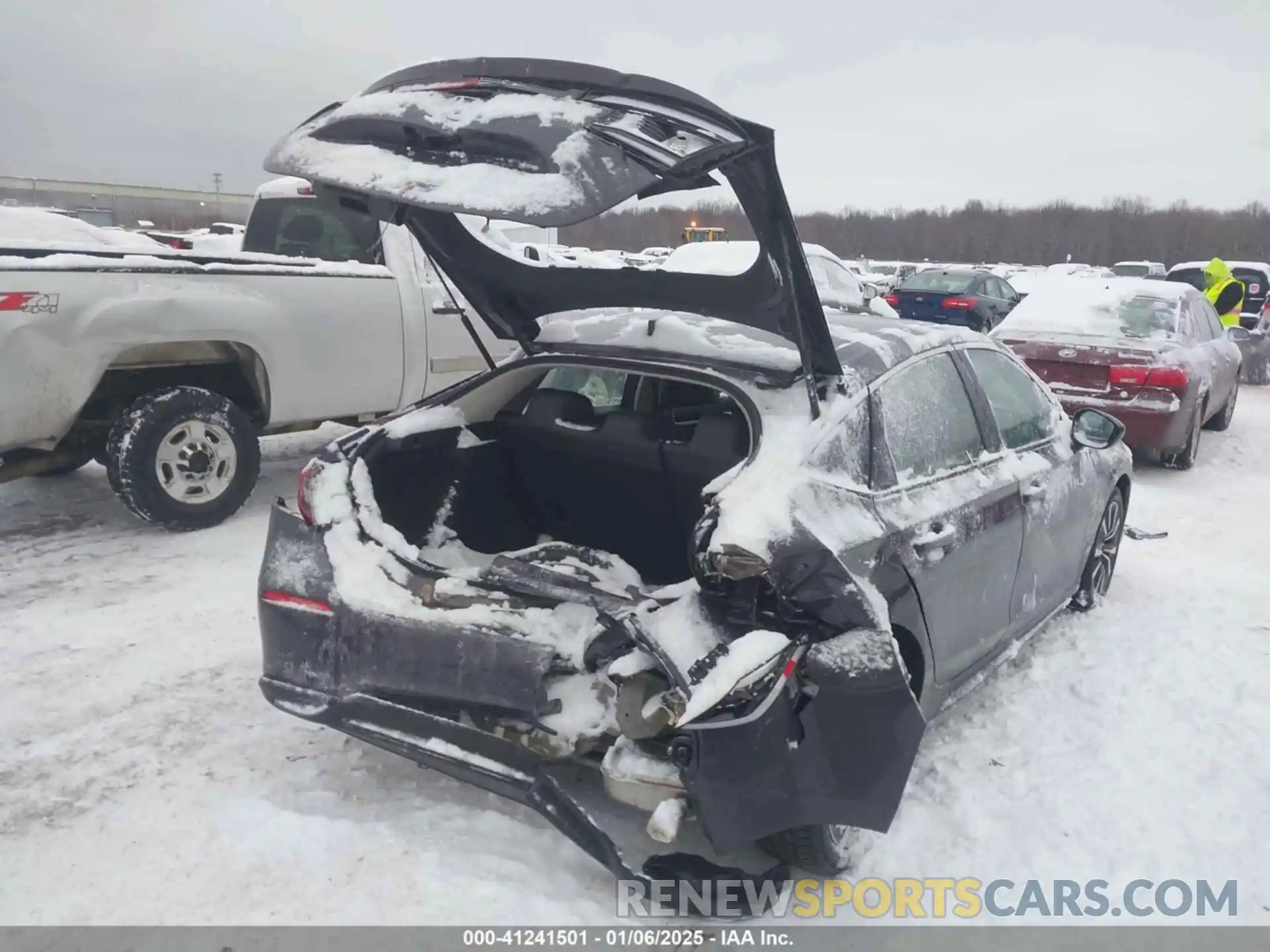 6 Photograph of a damaged car 19XFL1H78RE027623 HONDA CIVIC 2024