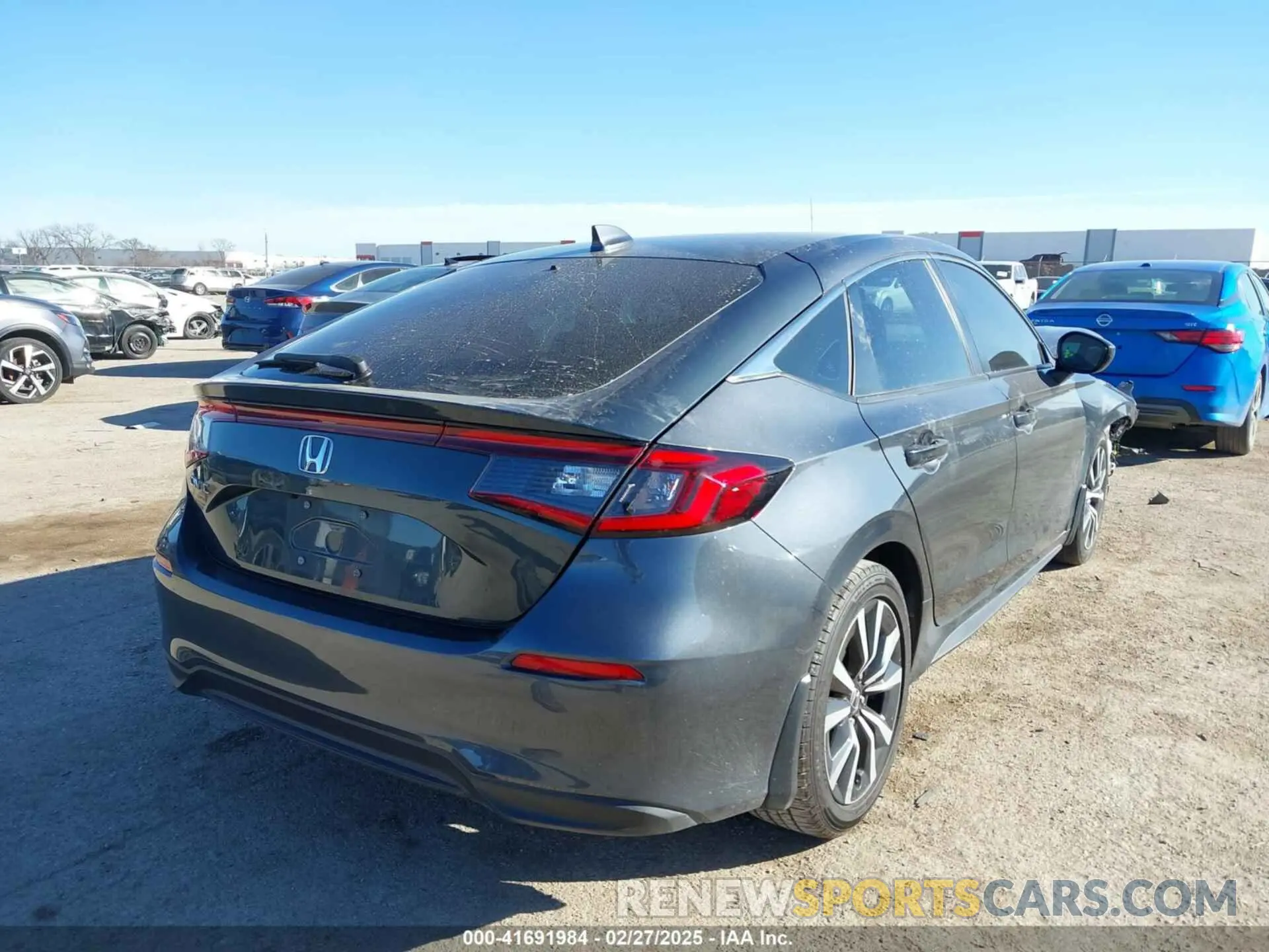 4 Photograph of a damaged car 19XFL1H79RE002343 HONDA CIVIC 2024