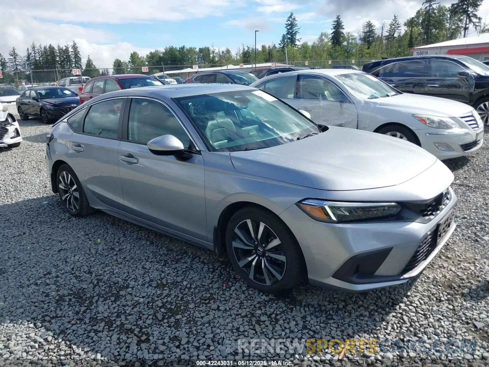 1 Photograph of a damaged car 19XFL1H79RE008871 HONDA CIVIC 2024