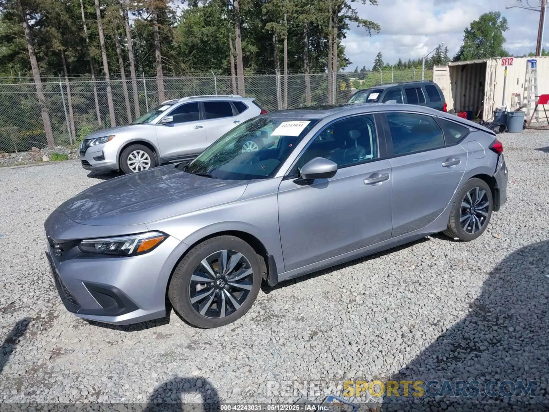2 Photograph of a damaged car 19XFL1H79RE008871 HONDA CIVIC 2024