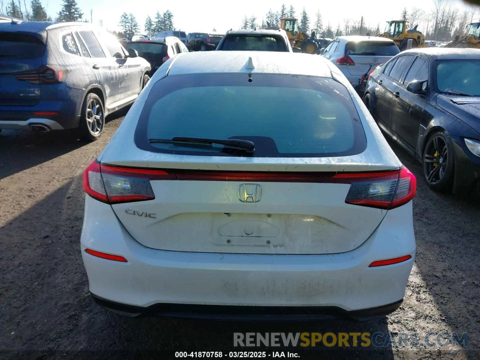 16 Photograph of a damaged car 19XFL1H79RE010684 HONDA CIVIC 2024