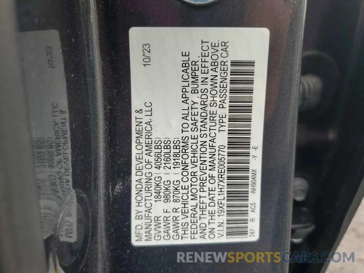12 Photograph of a damaged car 19XFL1H7XRE005770 HONDA CIVIC 2024
