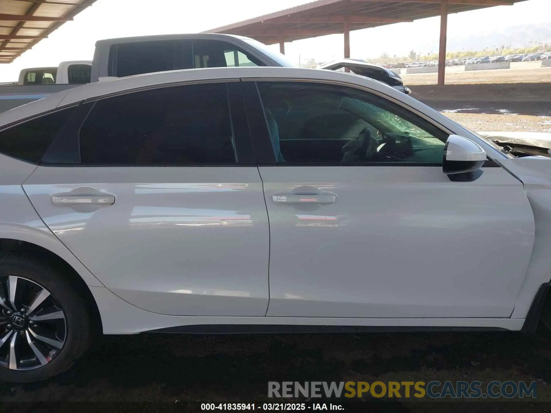 13 Photograph of a damaged car 19XFL1H7XRE016123 HONDA CIVIC 2024