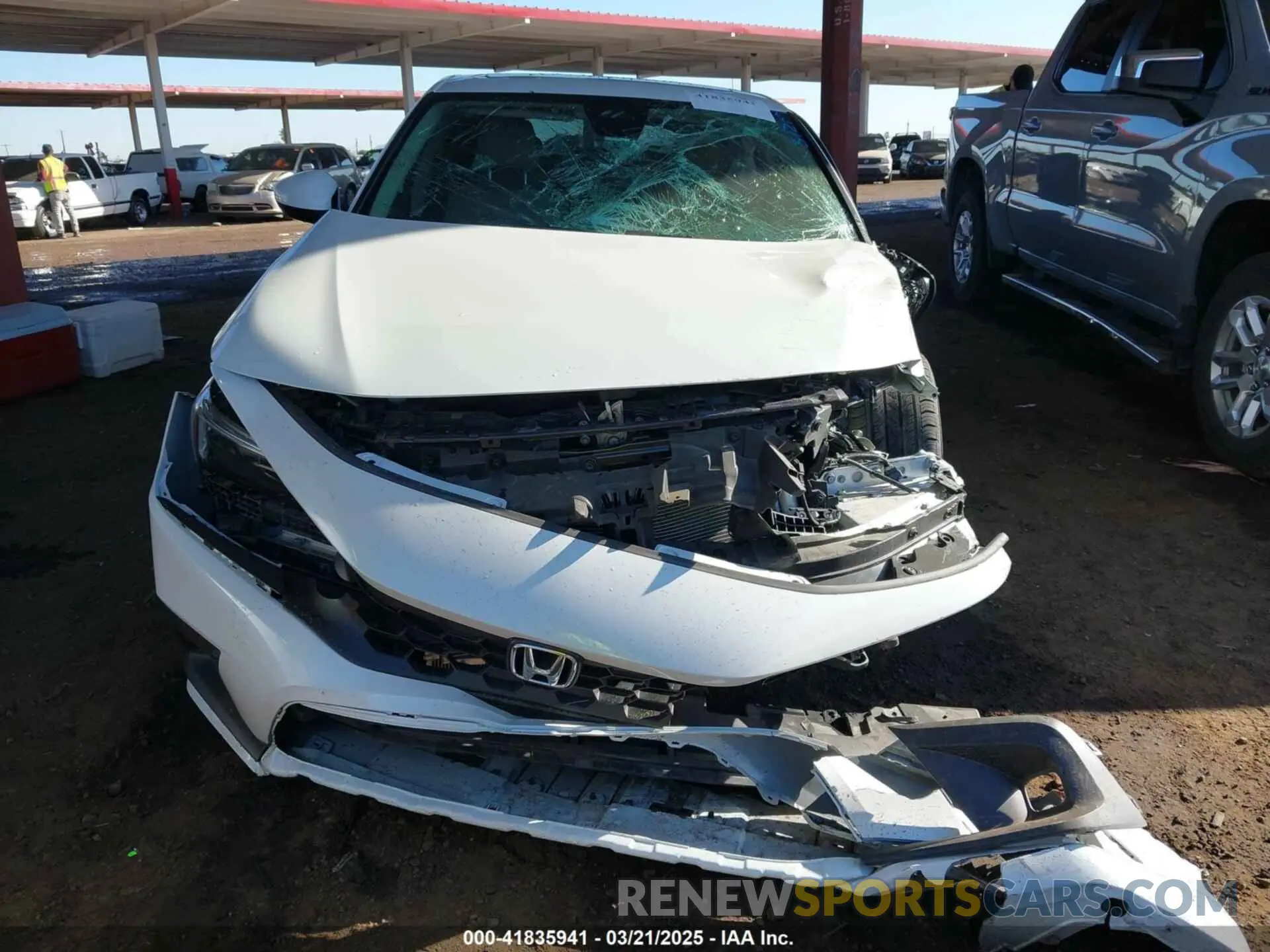 6 Photograph of a damaged car 19XFL1H7XRE016123 HONDA CIVIC 2024