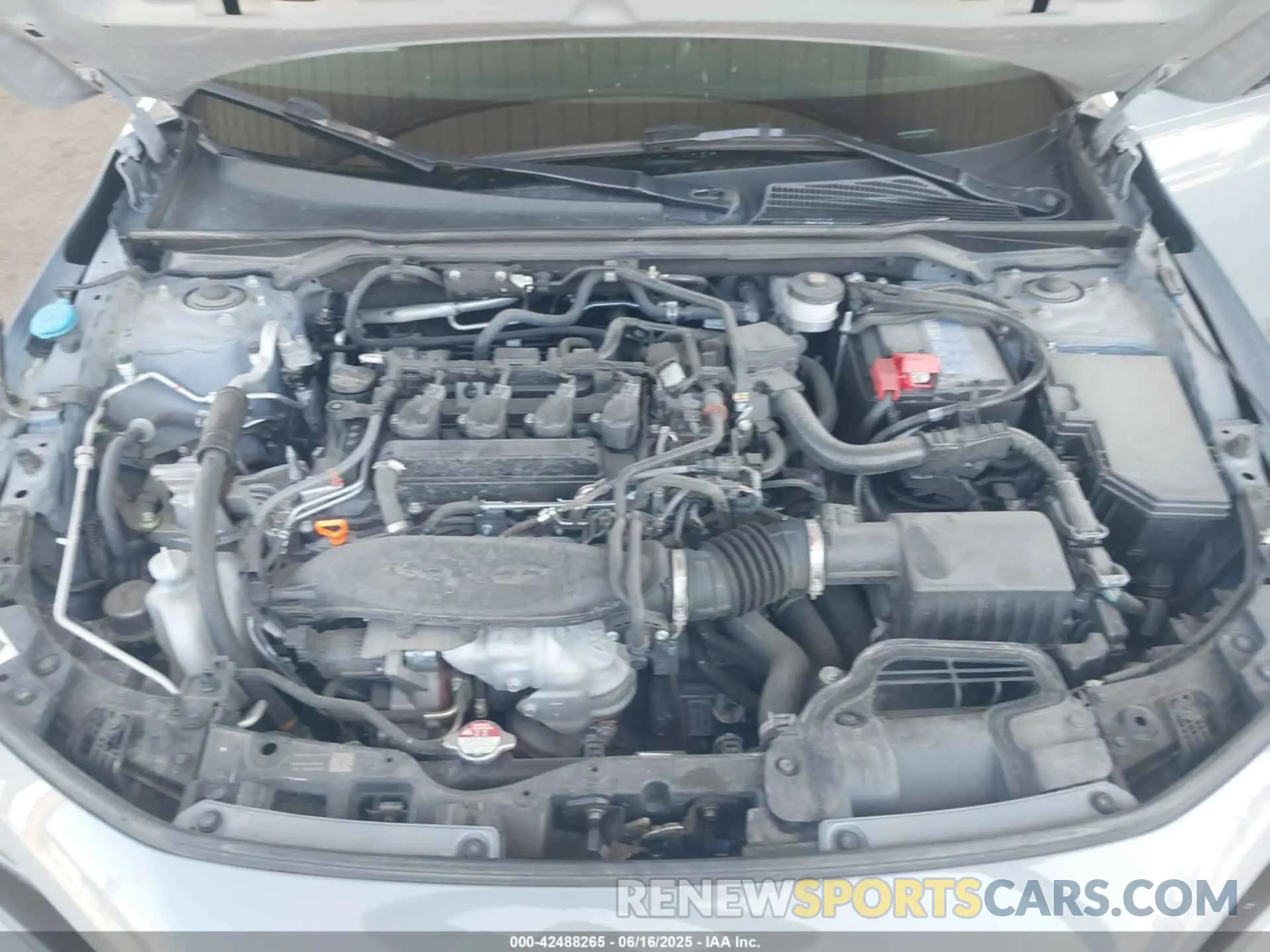 10 Photograph of a damaged car 19XFL1H80RE002966 HONDA CIVIC 2024