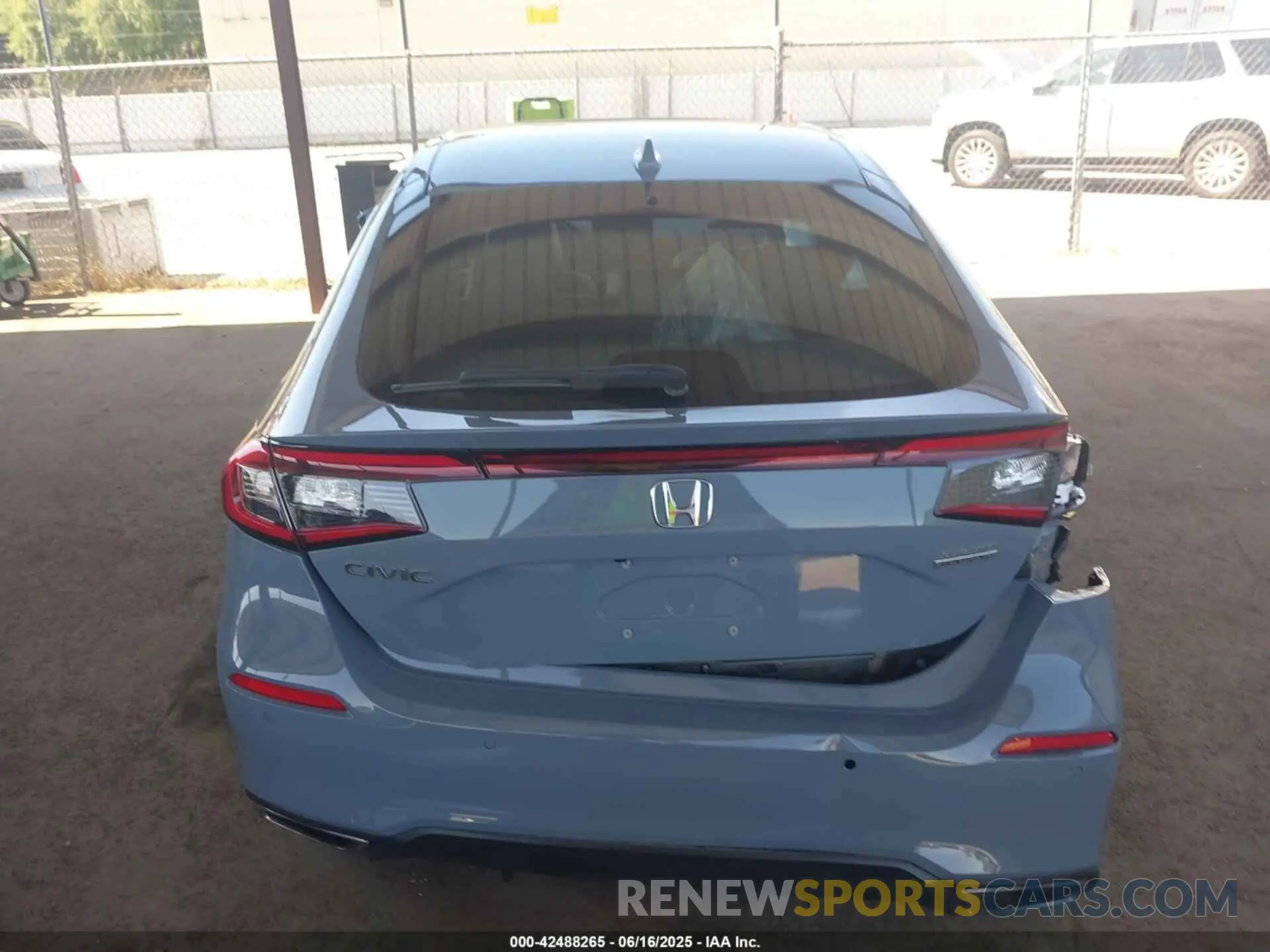 16 Photograph of a damaged car 19XFL1H80RE002966 HONDA CIVIC 2024