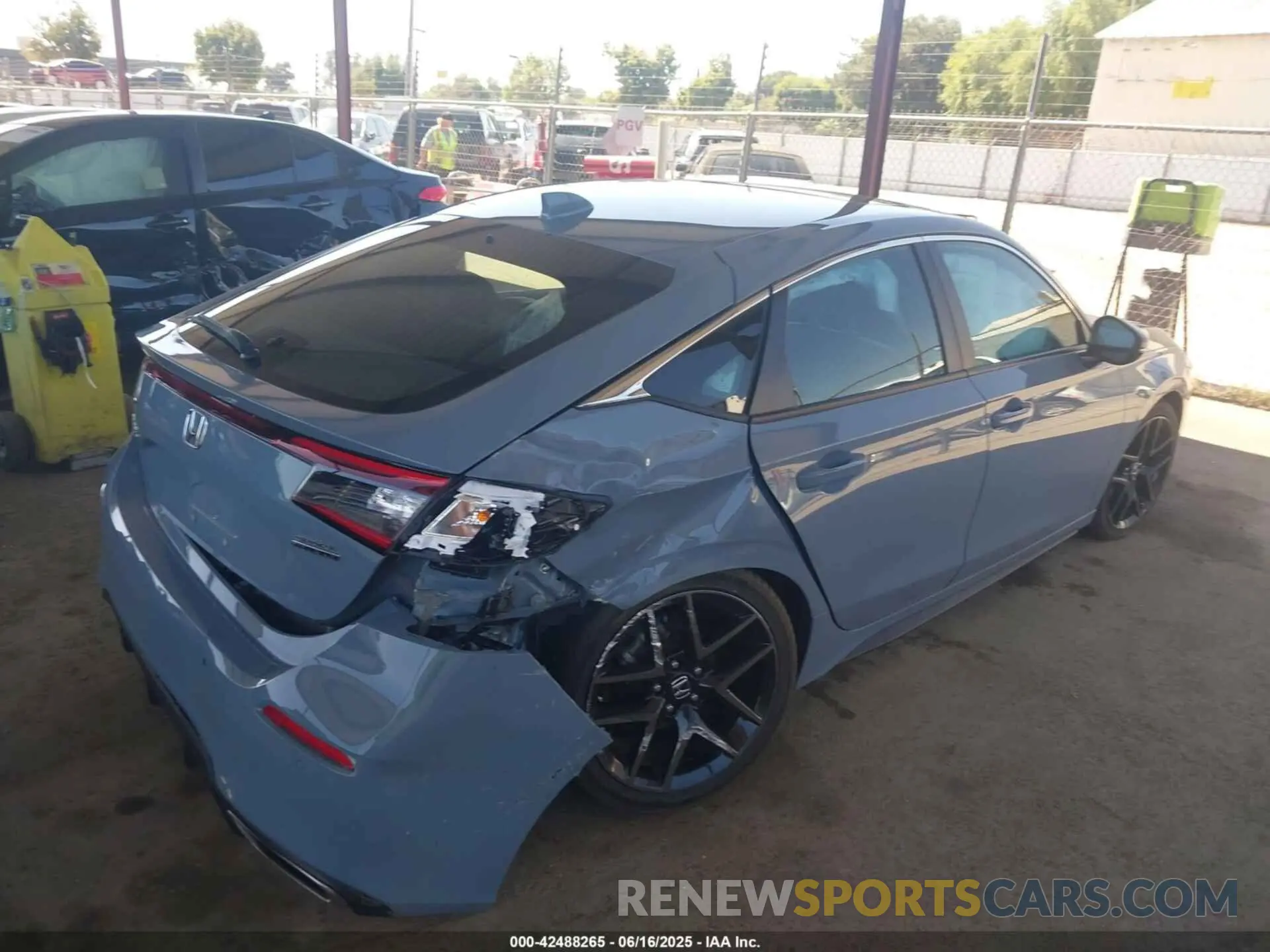 4 Photograph of a damaged car 19XFL1H80RE002966 HONDA CIVIC 2024