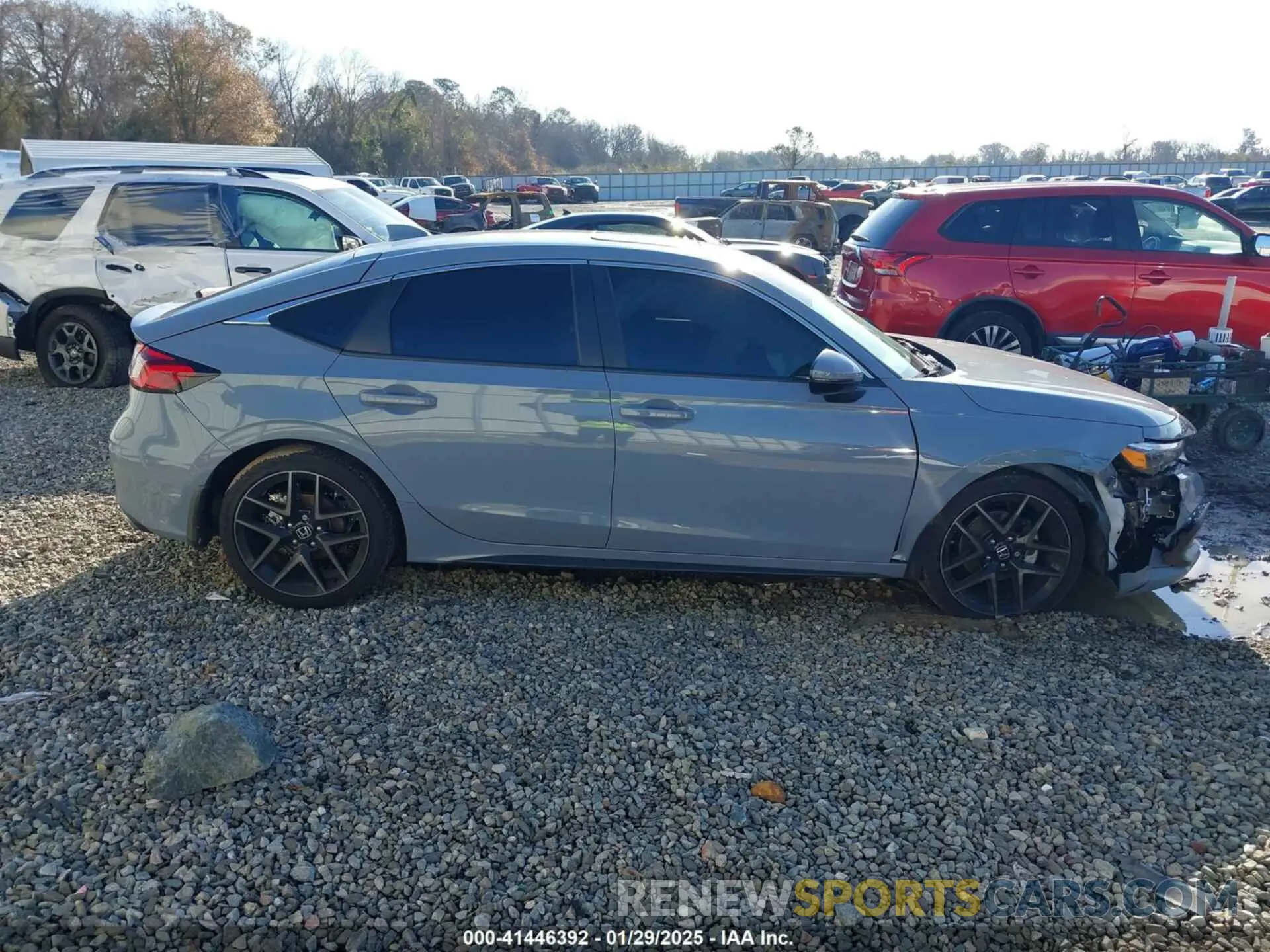 13 Photograph of a damaged car 19XFL1H80RE022375 HONDA CIVIC 2024