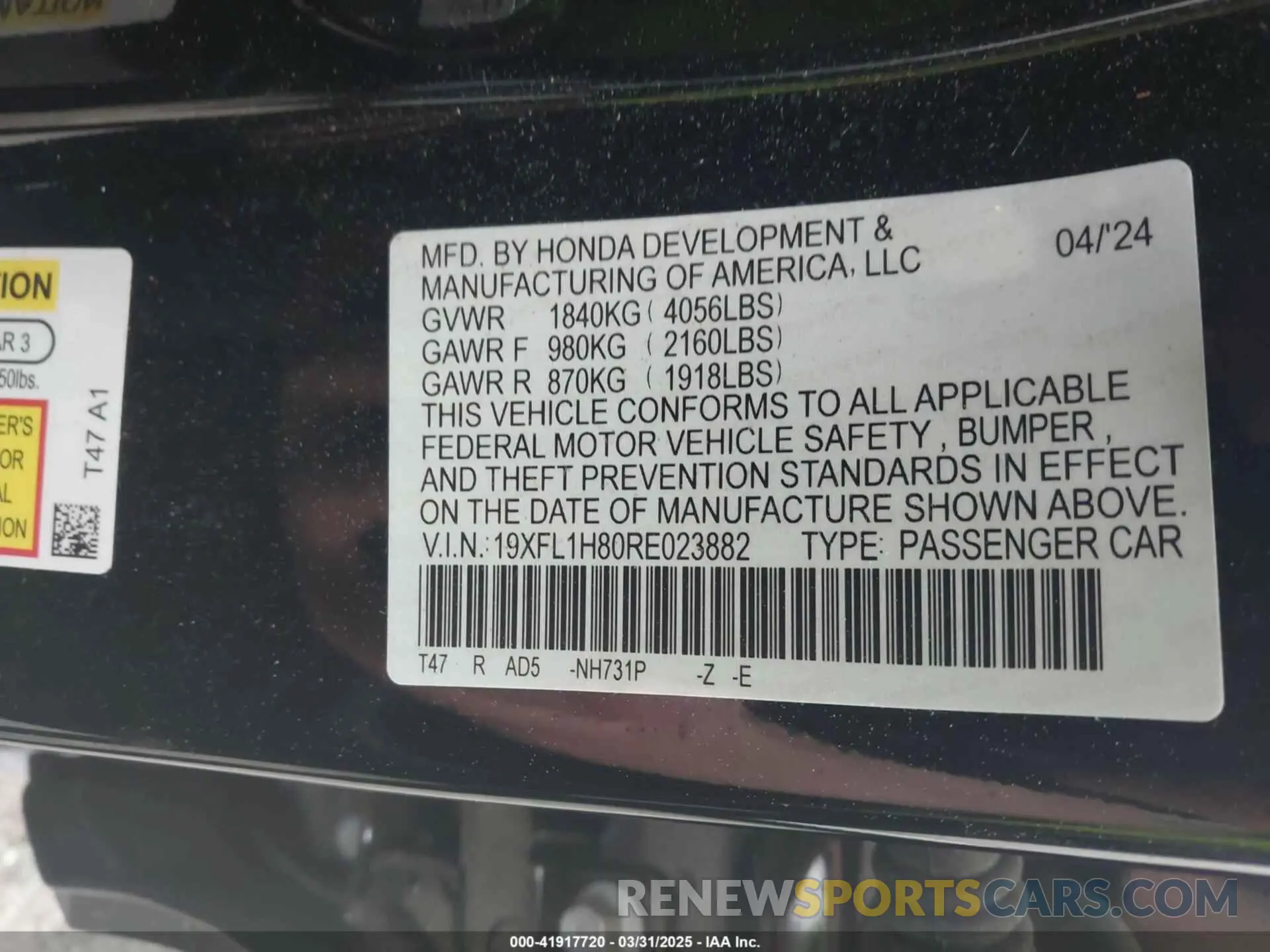 9 Photograph of a damaged car 19XFL1H80RE023882 HONDA CIVIC 2024