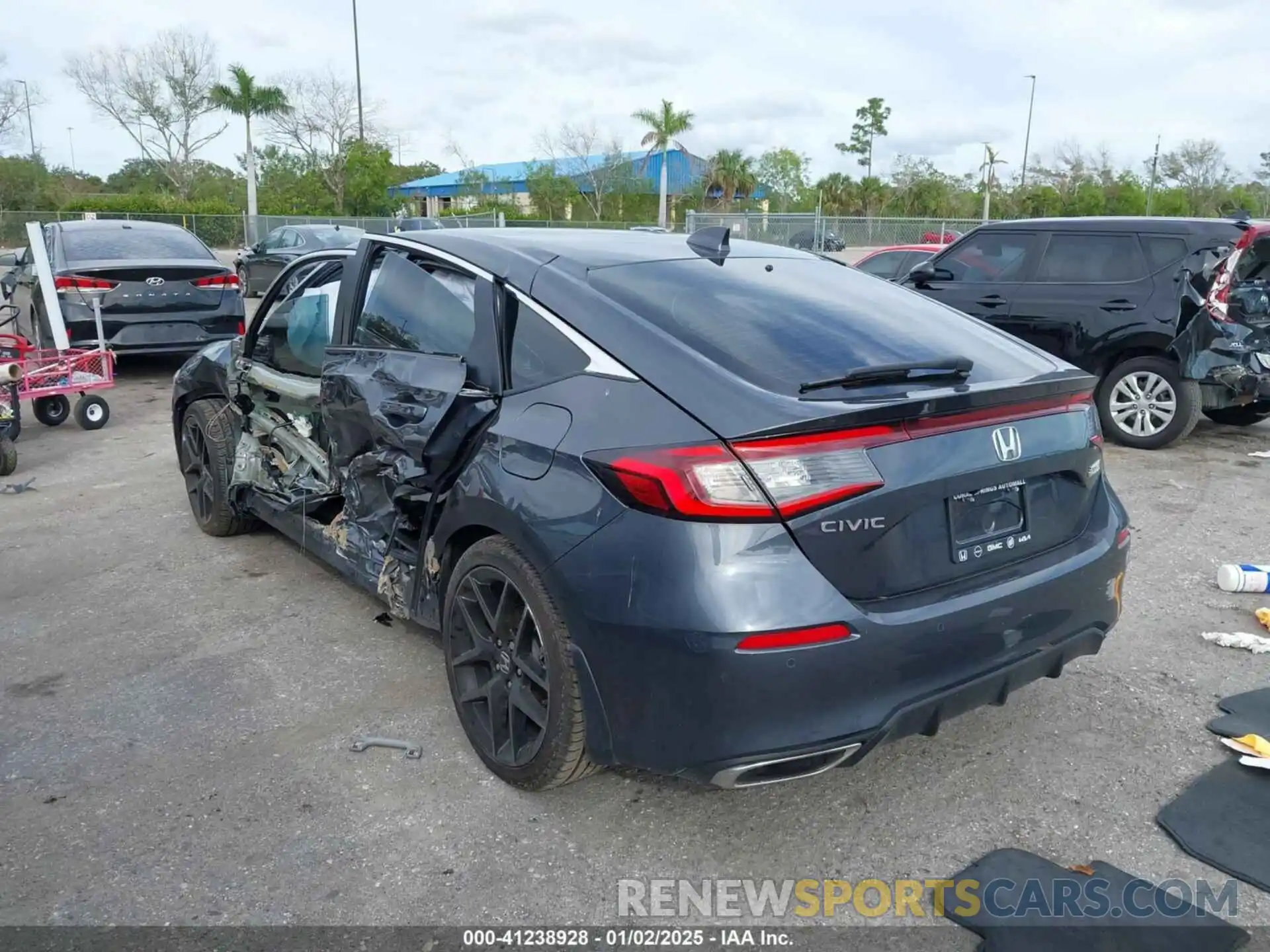 3 Photograph of a damaged car 19XFL1H81RE024247 HONDA CIVIC 2024