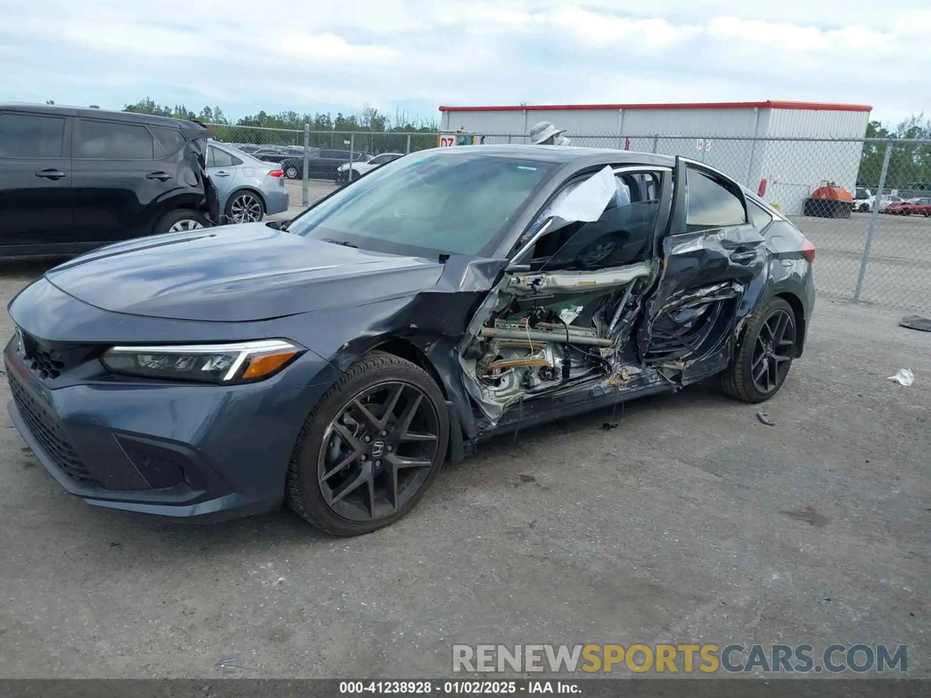 6 Photograph of a damaged car 19XFL1H81RE024247 HONDA CIVIC 2024