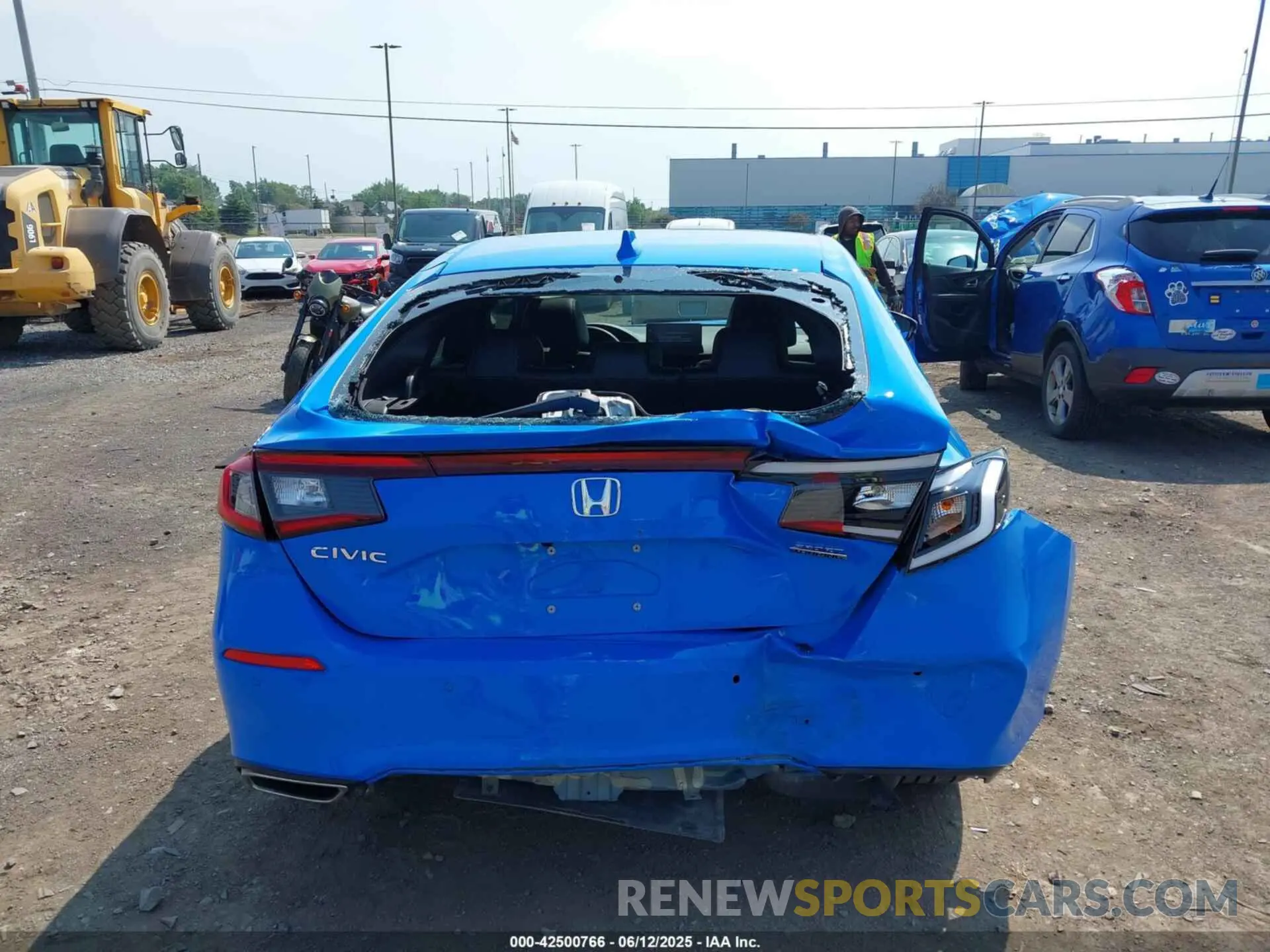 16 Photograph of a damaged car 19XFL1H82RE028663 HONDA CIVIC 2024