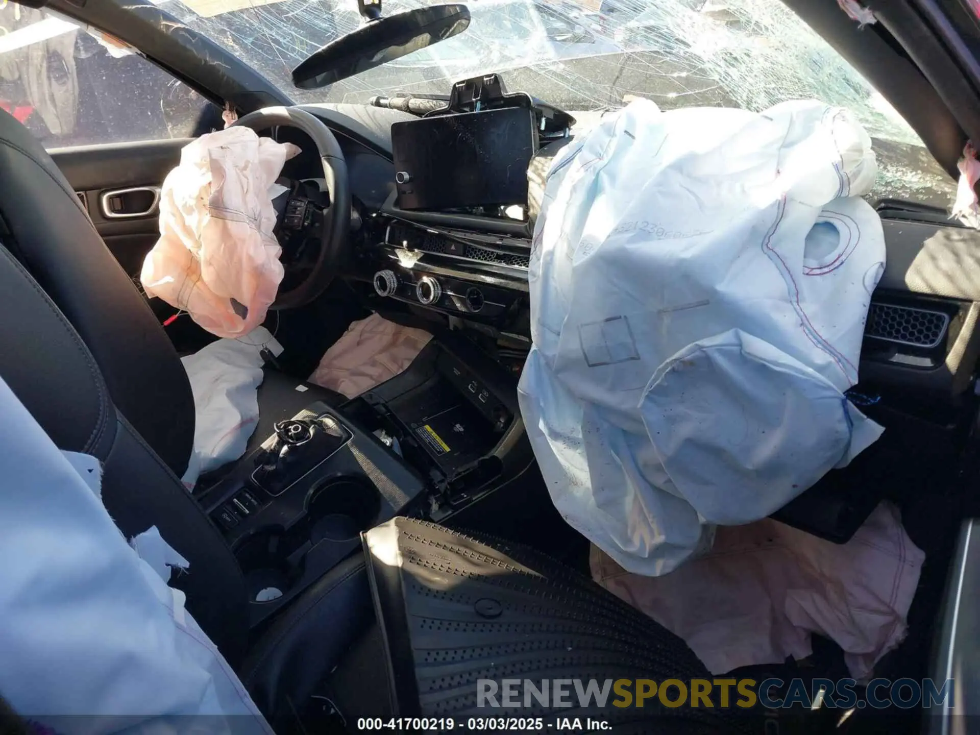 5 Photograph of a damaged car 19XFL1H83RE007529 HONDA CIVIC 2024