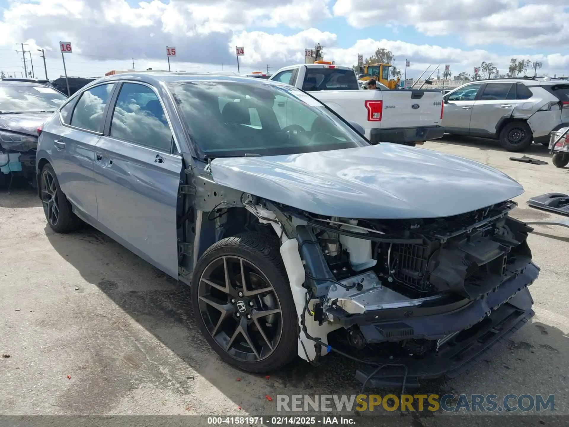 1 Photograph of a damaged car 19XFL1H83RE028736 HONDA CIVIC 2024