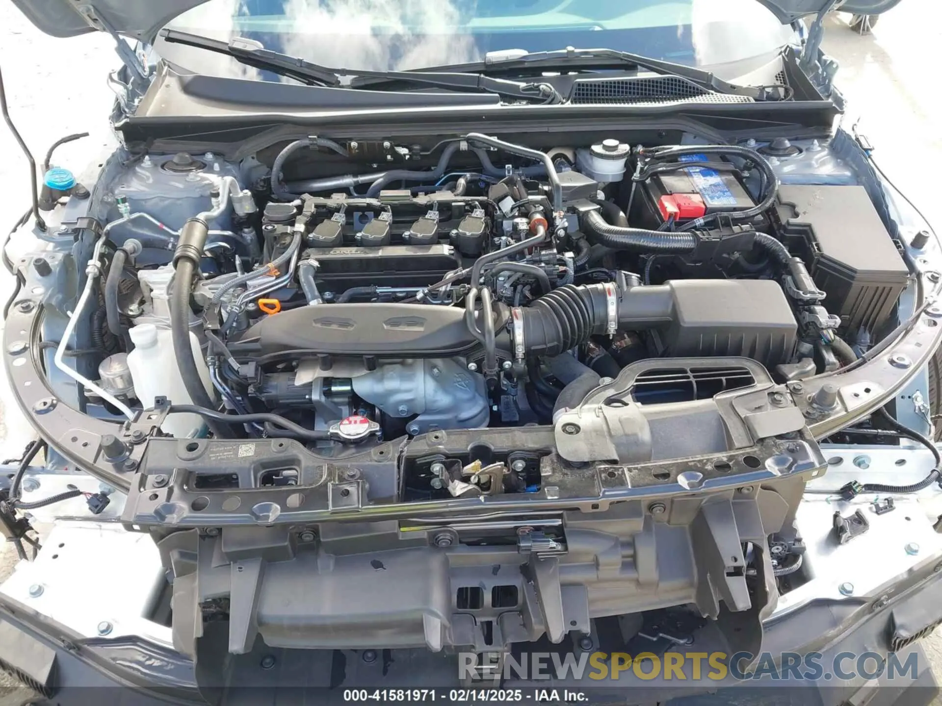 10 Photograph of a damaged car 19XFL1H83RE028736 HONDA CIVIC 2024