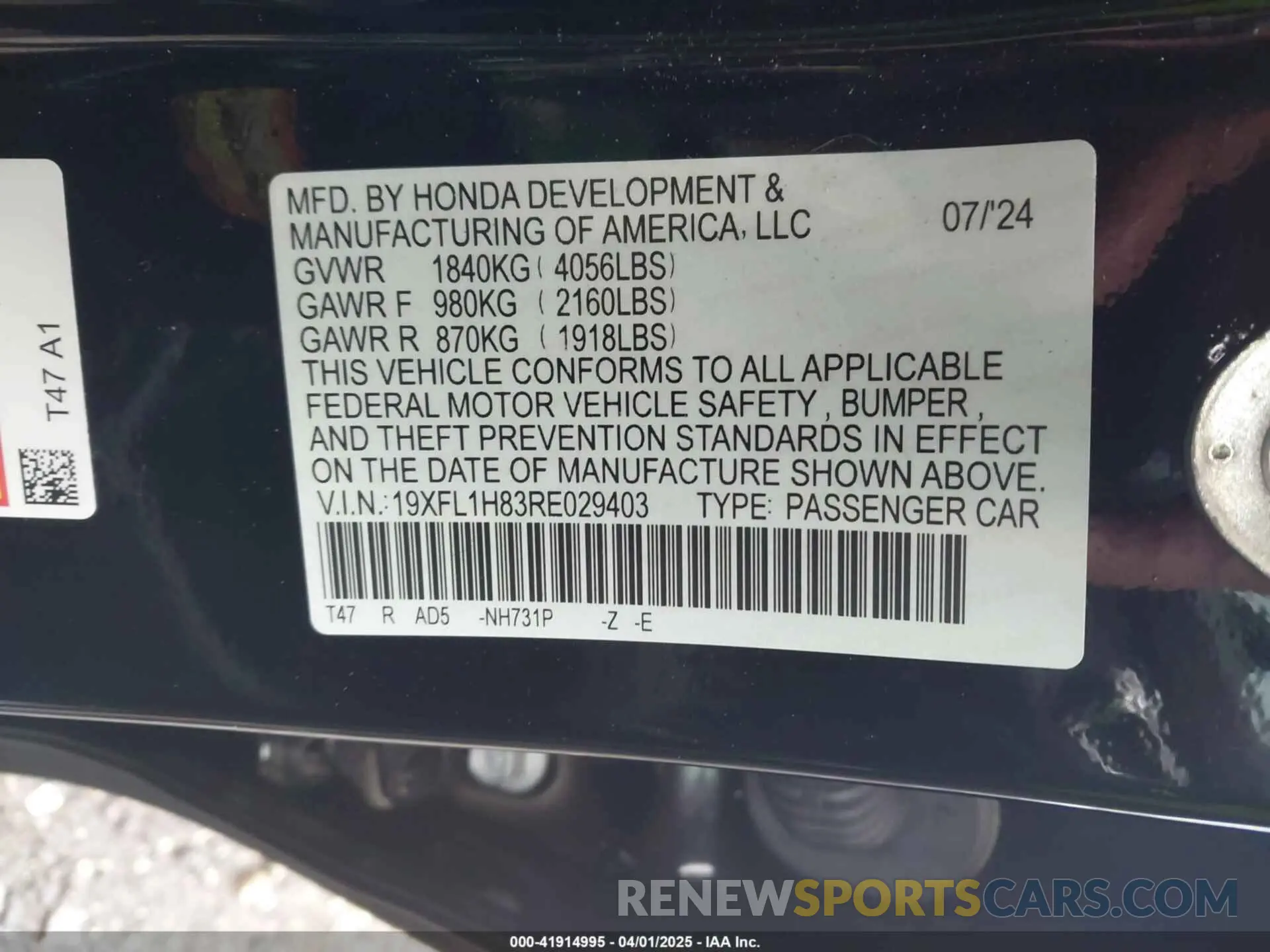 9 Photograph of a damaged car 19XFL1H83RE029403 HONDA CIVIC 2024