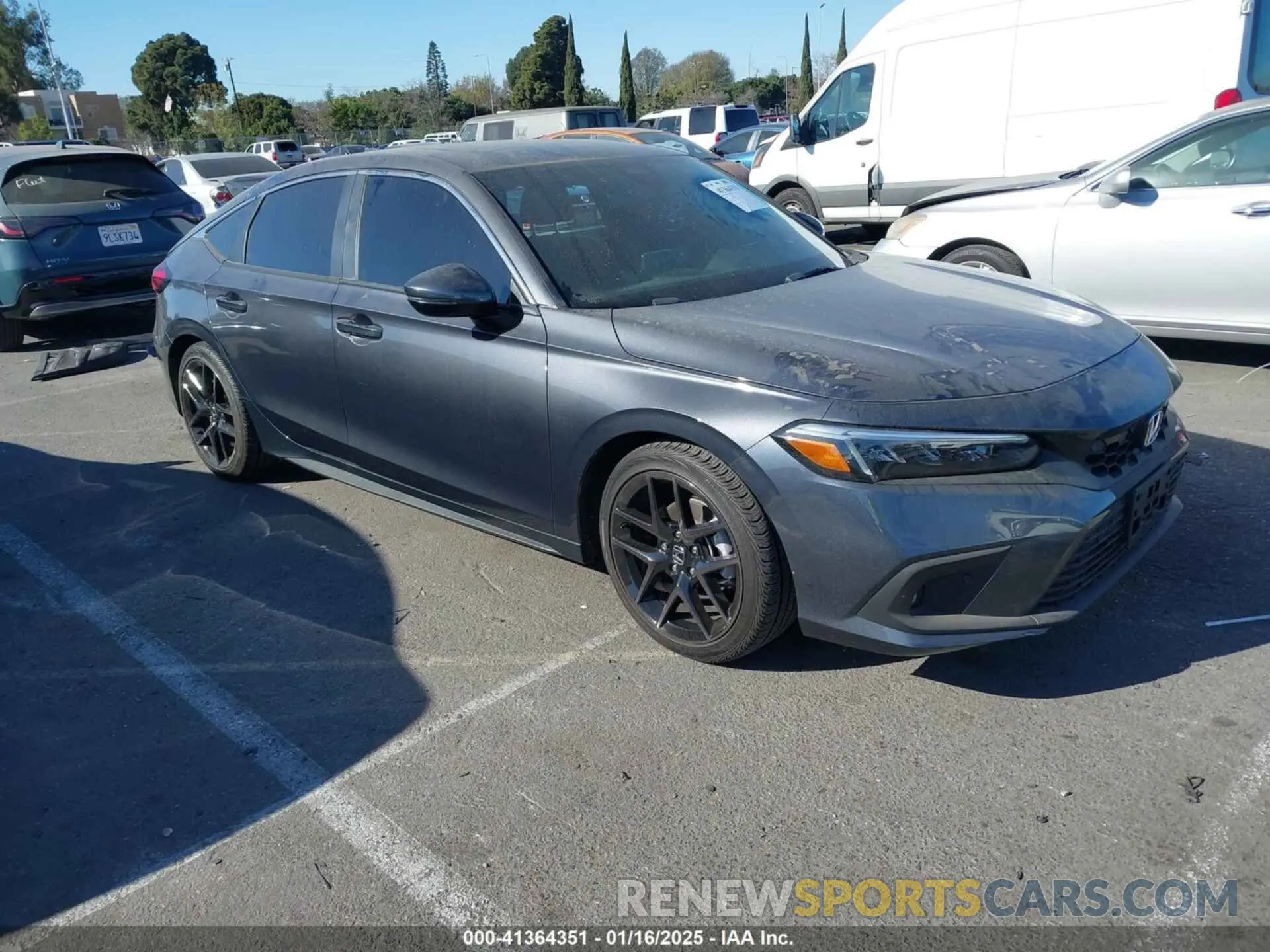 1 Photograph of a damaged car 19XFL1H84RE016689 HONDA CIVIC 2024