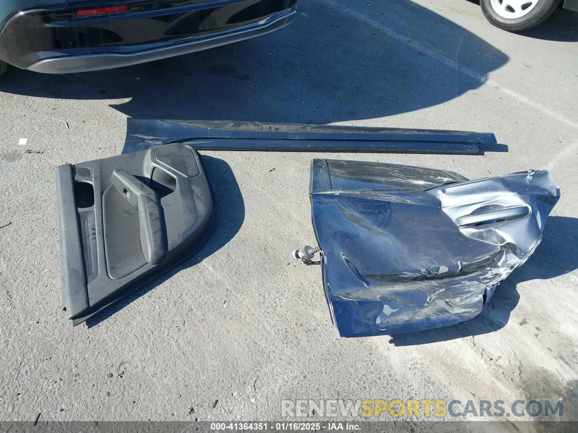 12 Photograph of a damaged car 19XFL1H84RE016689 HONDA CIVIC 2024