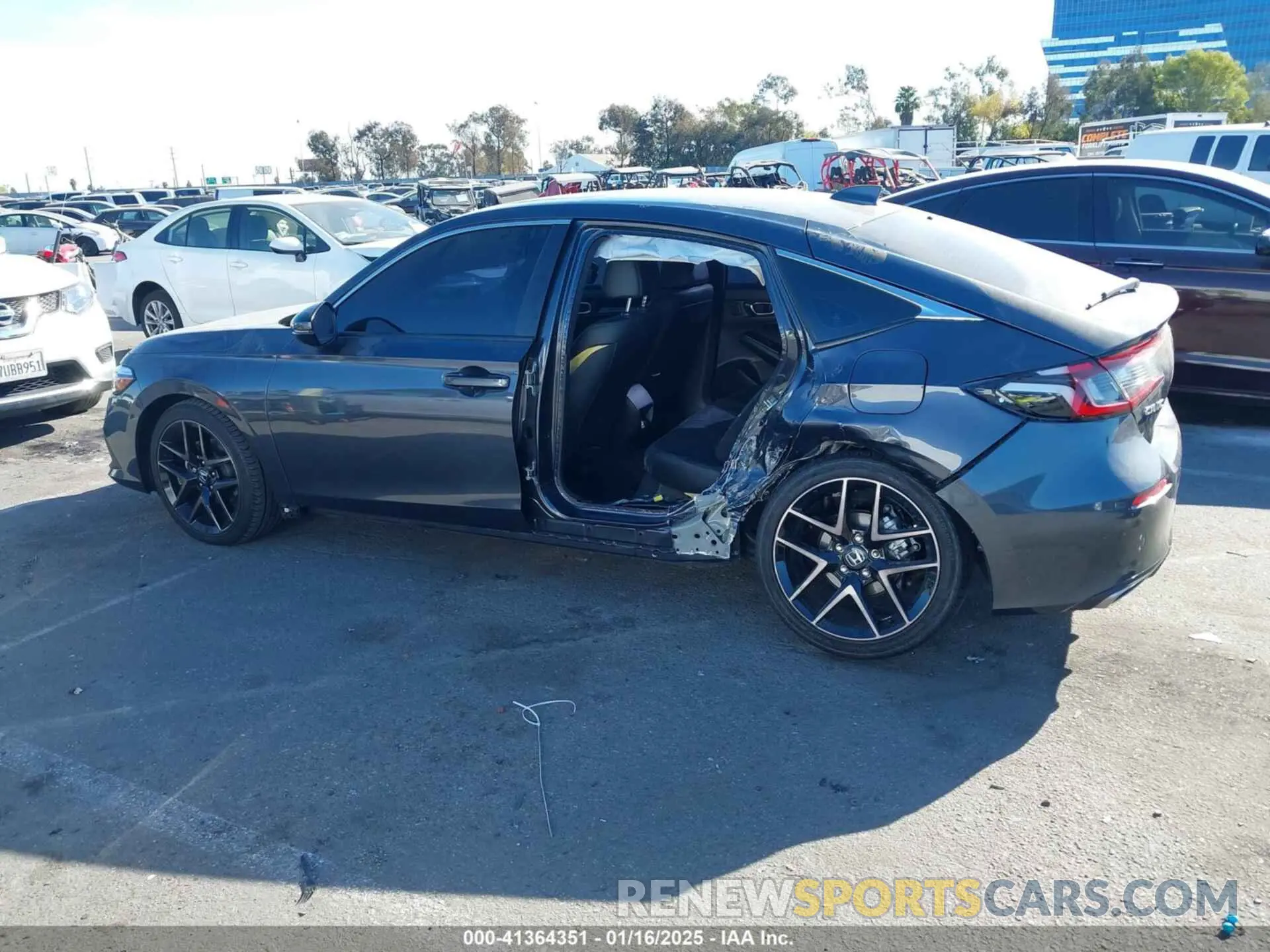 15 Photograph of a damaged car 19XFL1H84RE016689 HONDA CIVIC 2024