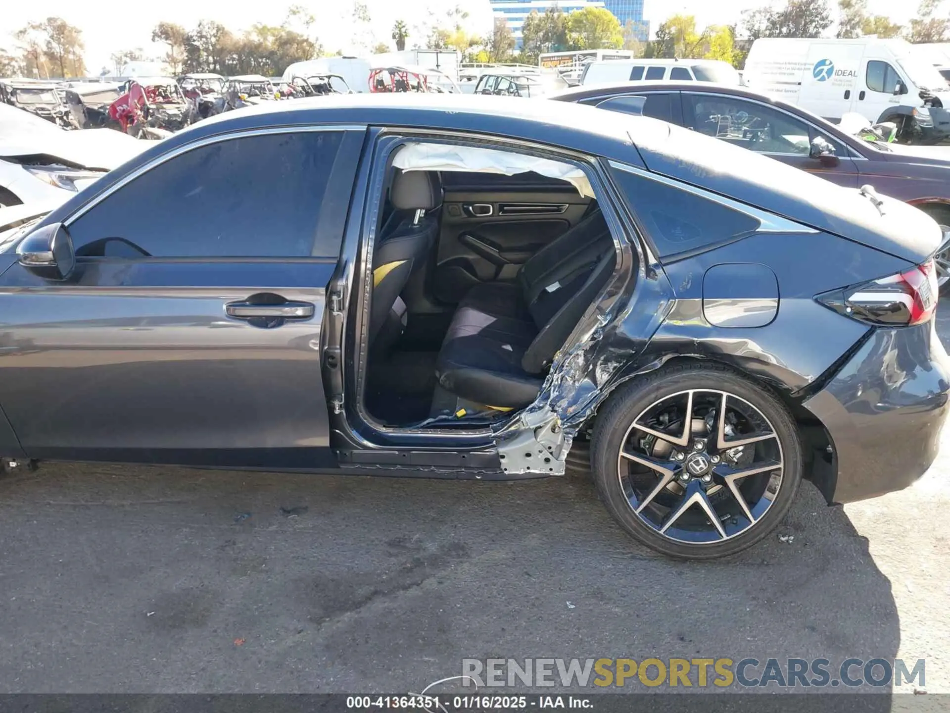 6 Photograph of a damaged car 19XFL1H84RE016689 HONDA CIVIC 2024