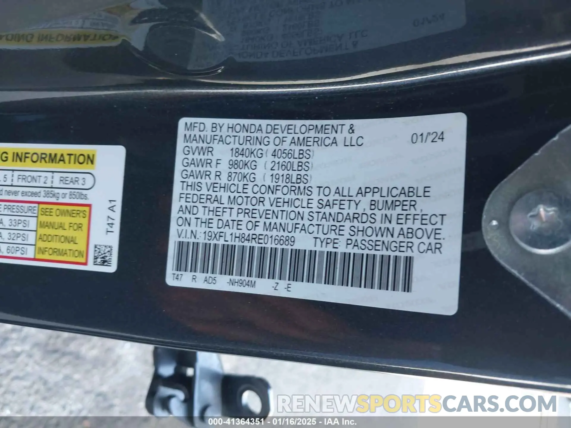 9 Photograph of a damaged car 19XFL1H84RE016689 HONDA CIVIC 2024