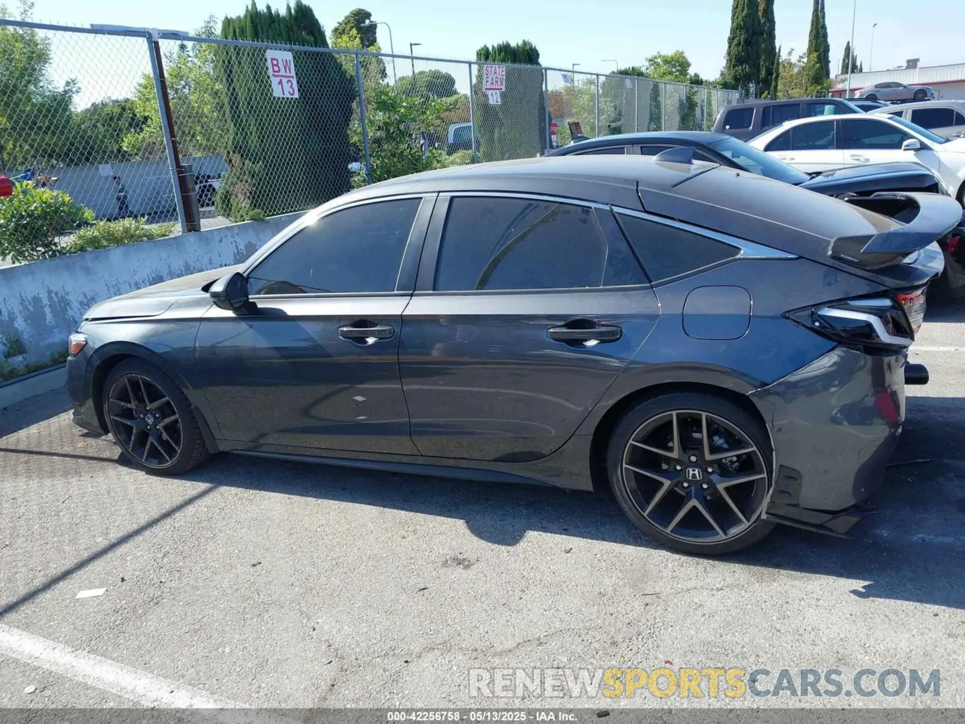 14 Photograph of a damaged car 19XFL1H85RE010495 HONDA CIVIC 2024