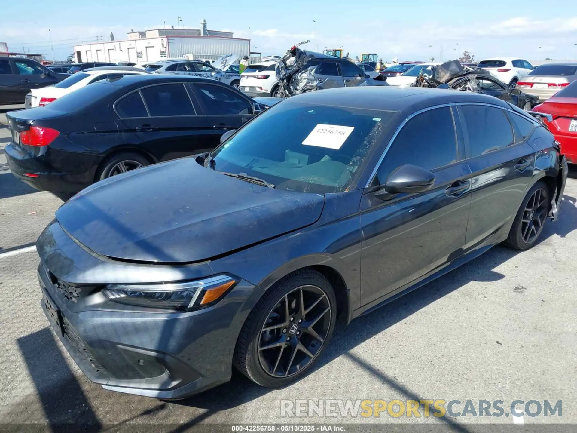 2 Photograph of a damaged car 19XFL1H85RE010495 HONDA CIVIC 2024