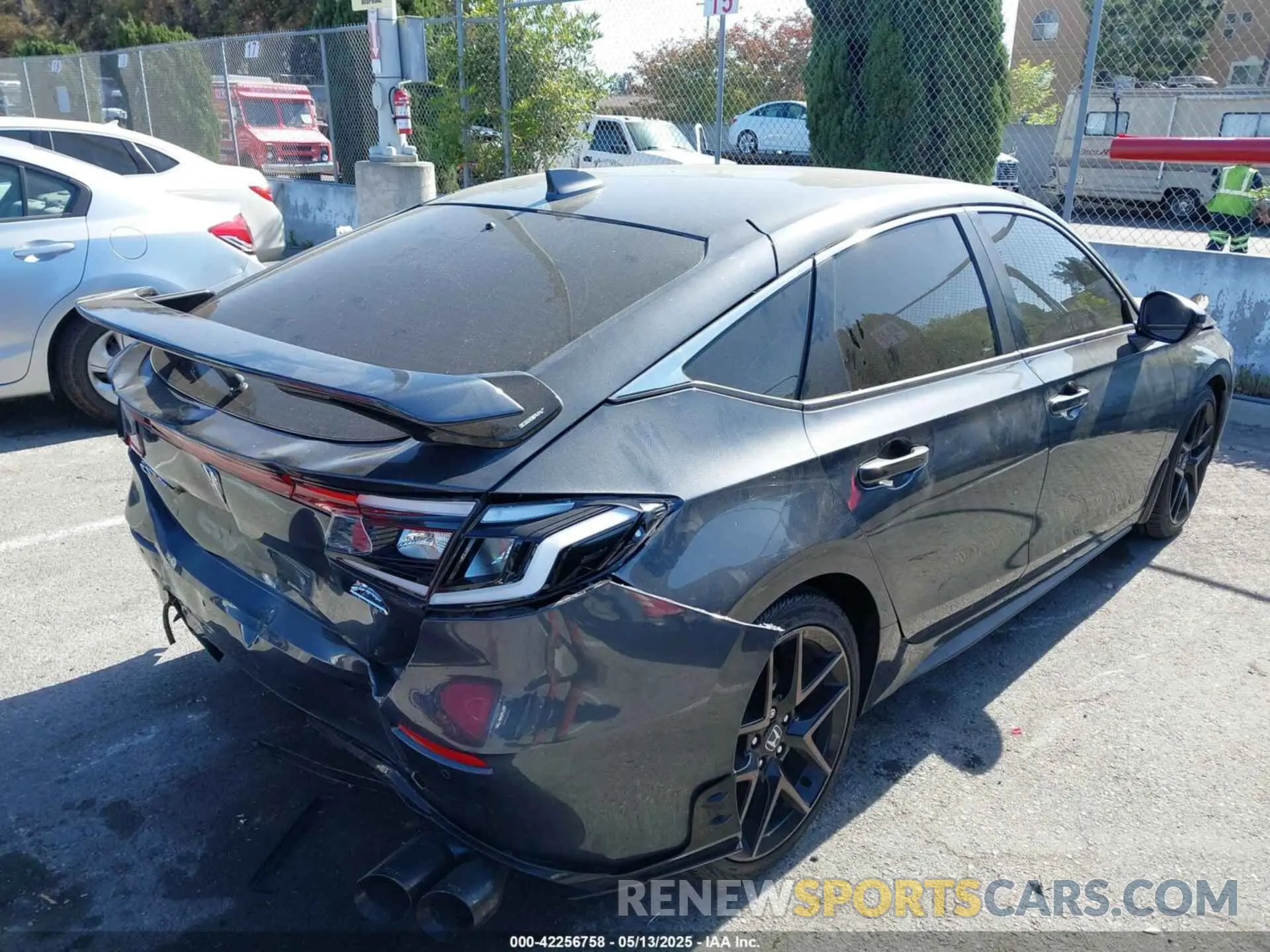 4 Photograph of a damaged car 19XFL1H85RE010495 HONDA CIVIC 2024