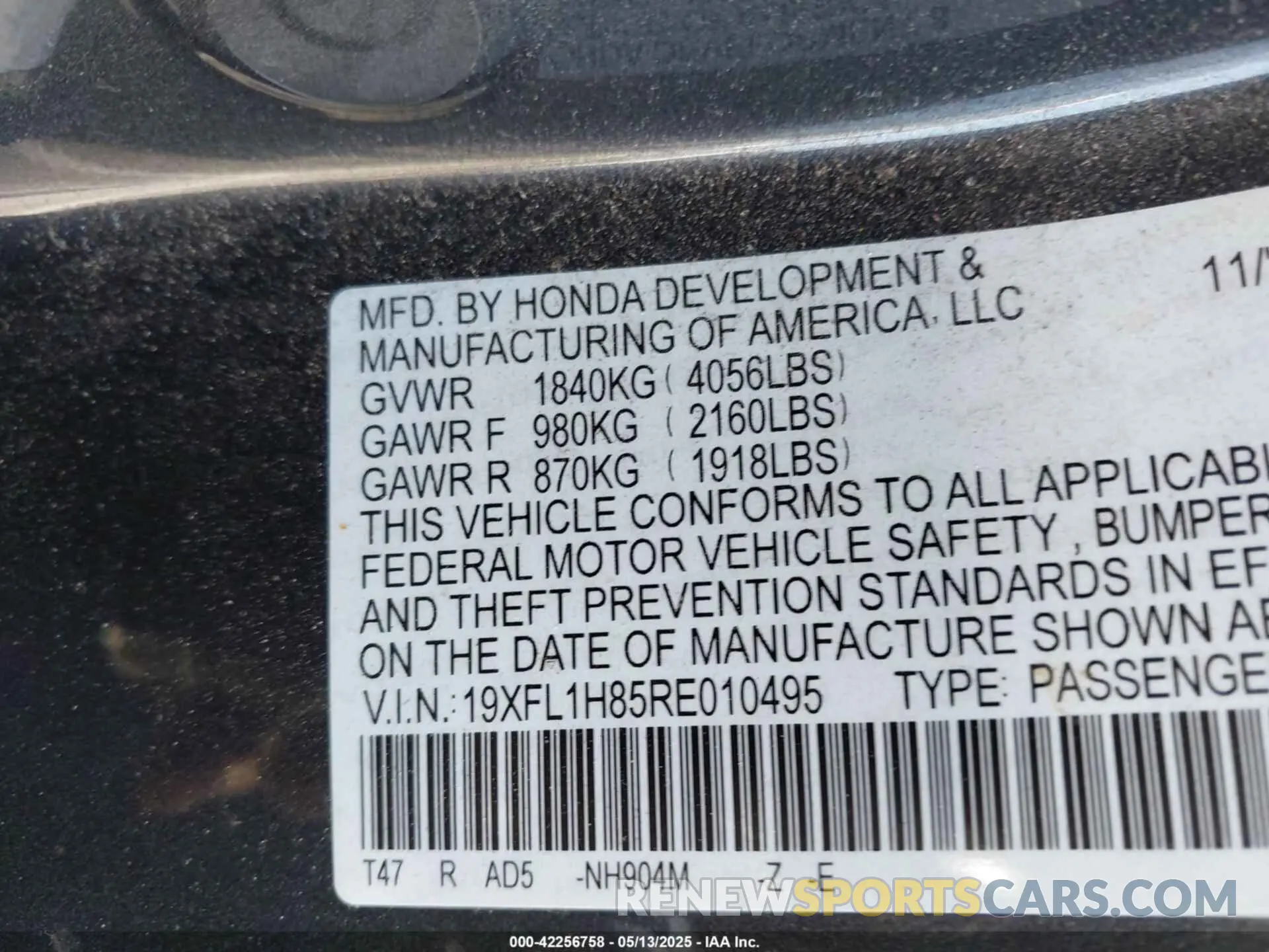 9 Photograph of a damaged car 19XFL1H85RE010495 HONDA CIVIC 2024