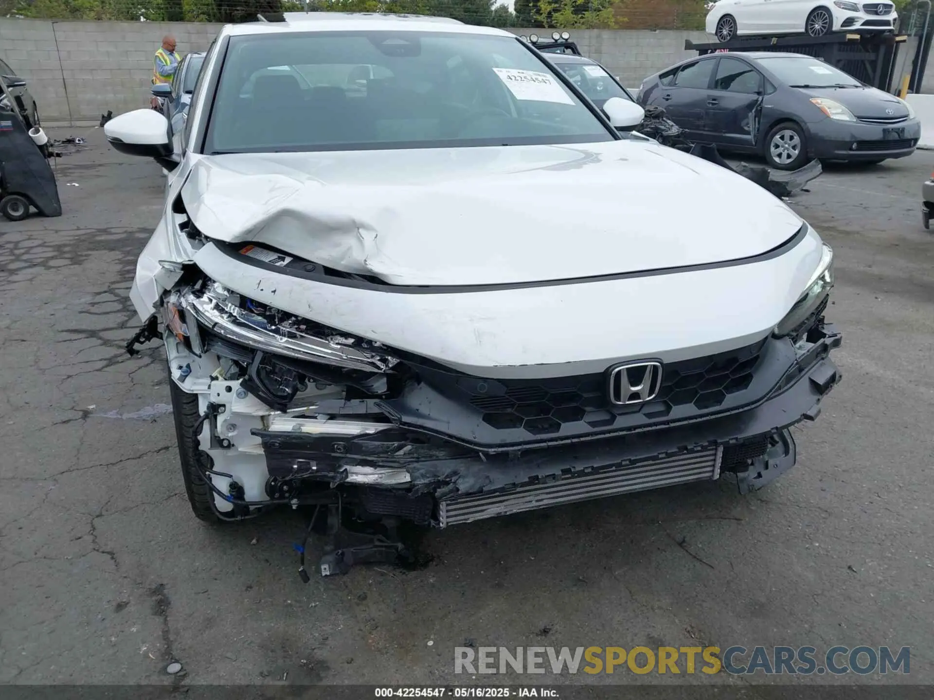 6 Photograph of a damaged car 19XFL1H85RE030522 HONDA CIVIC 2024