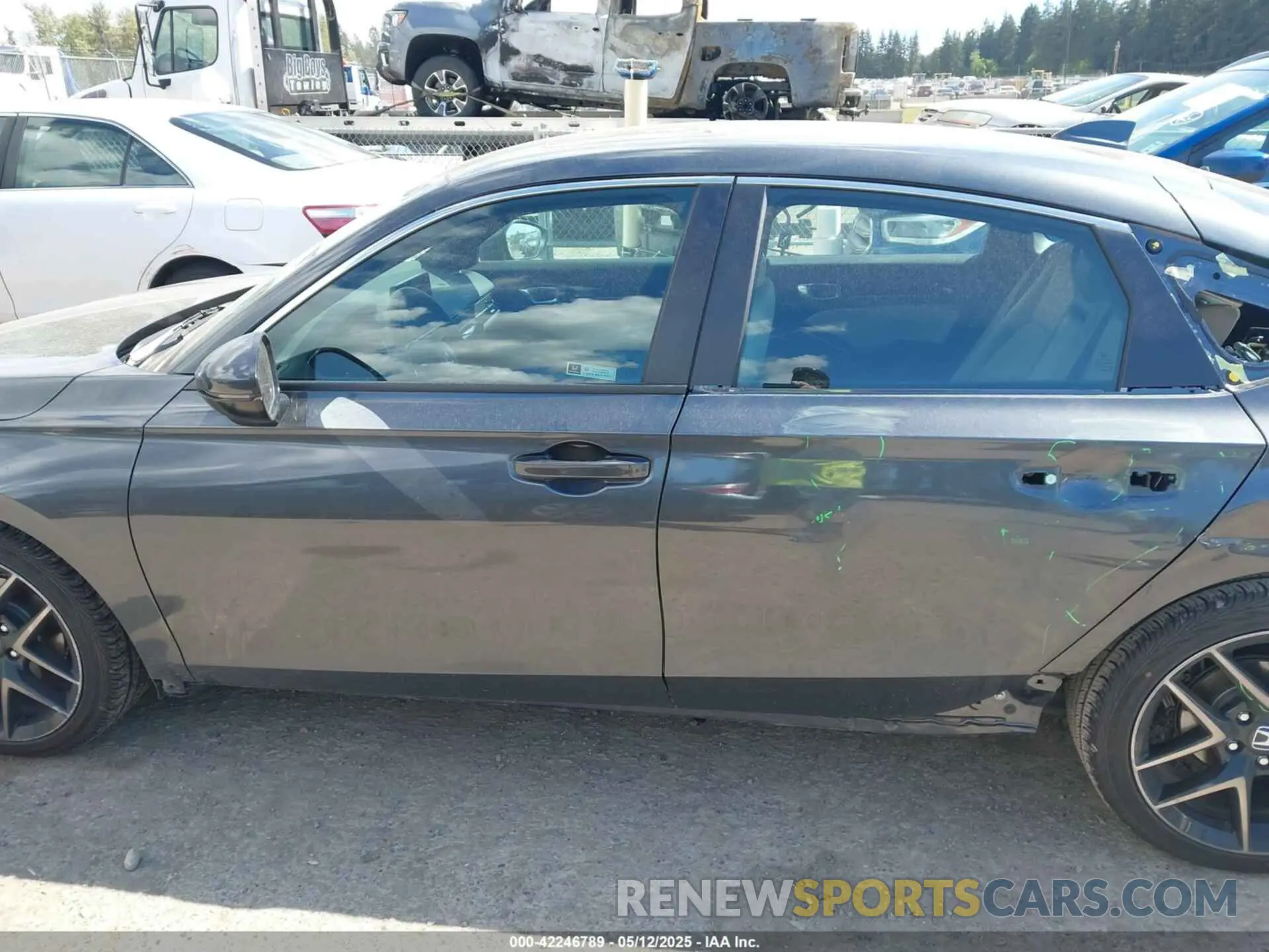 15 Photograph of a damaged car 19XFL1H86RE009257 HONDA CIVIC 2024