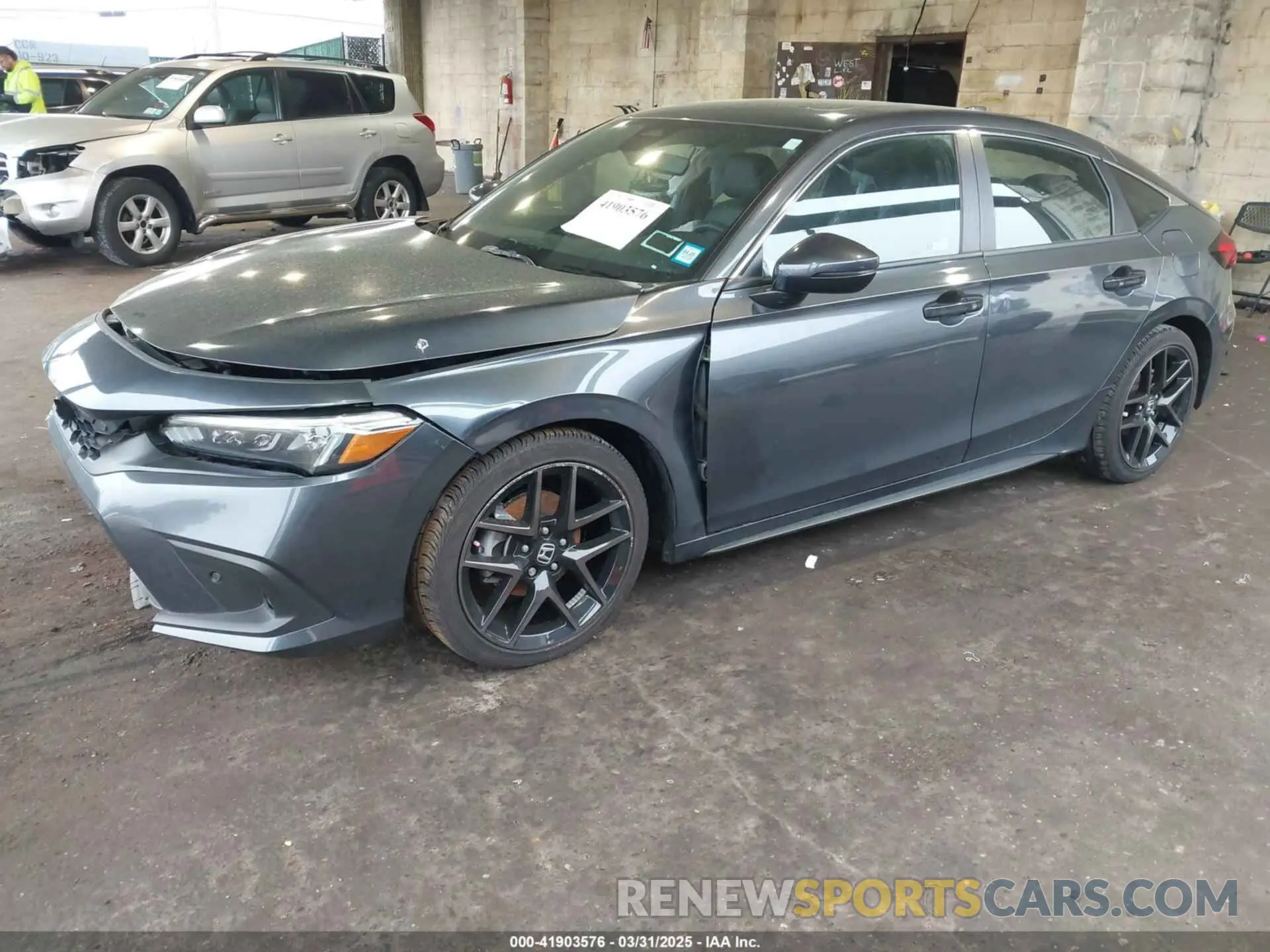 2 Photograph of a damaged car 19XFL1H86RE009873 HONDA CIVIC 2024
