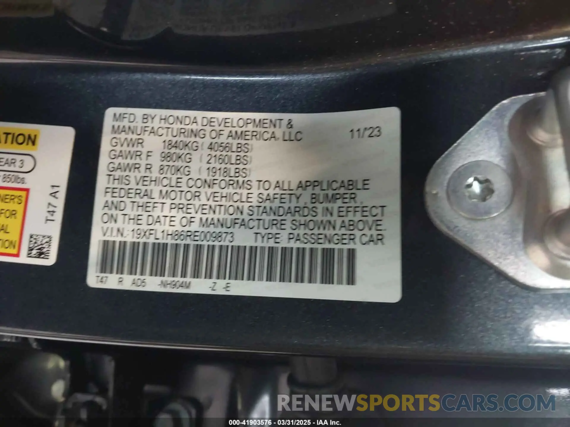 9 Photograph of a damaged car 19XFL1H86RE009873 HONDA CIVIC 2024