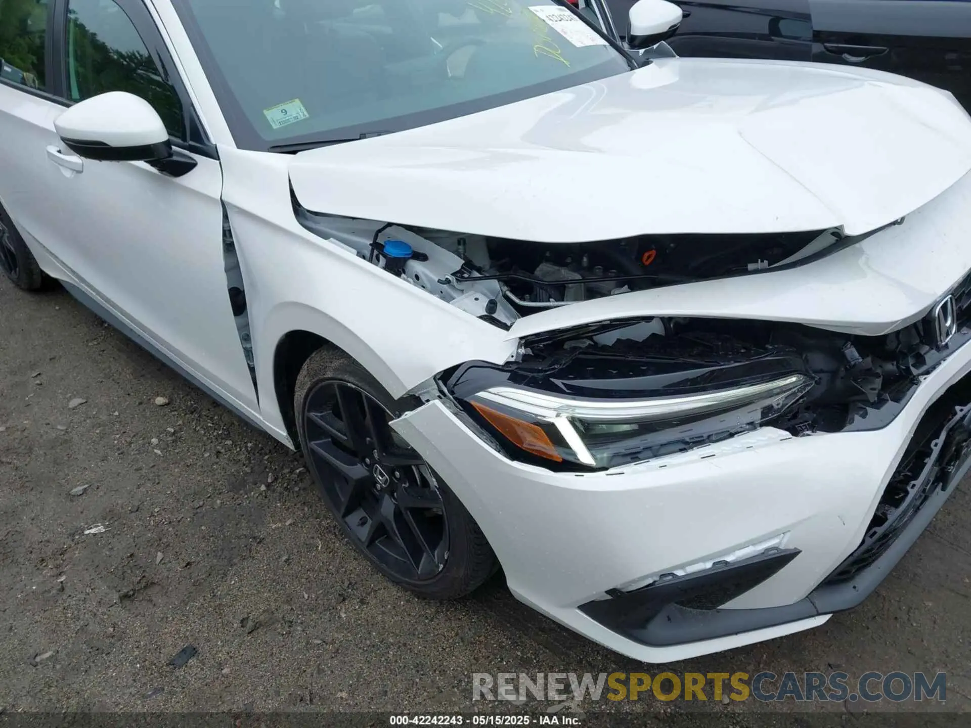 17 Photograph of a damaged car 19XFL1H86RE031176 HONDA CIVIC 2024