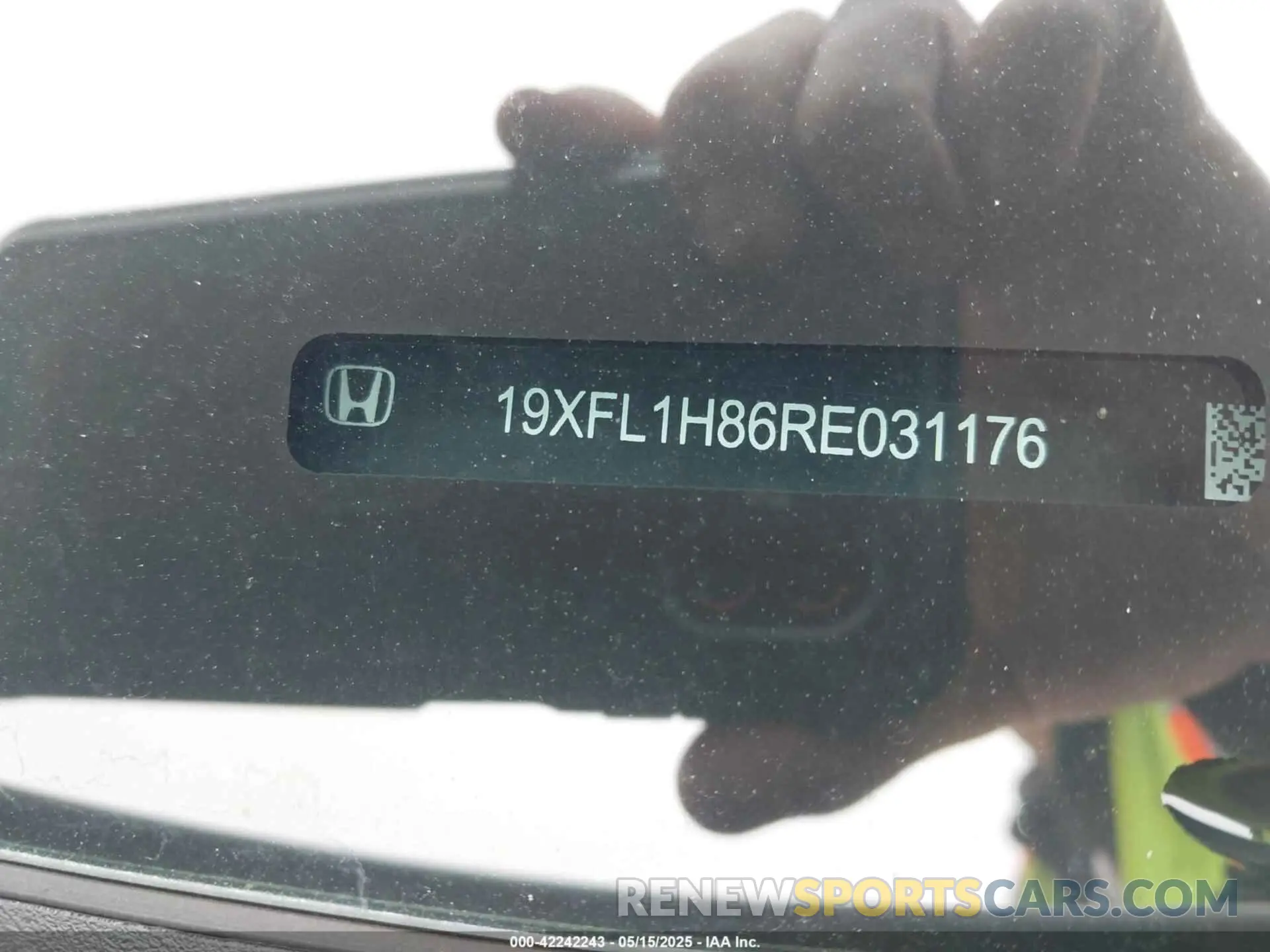 9 Photograph of a damaged car 19XFL1H86RE031176 HONDA CIVIC 2024