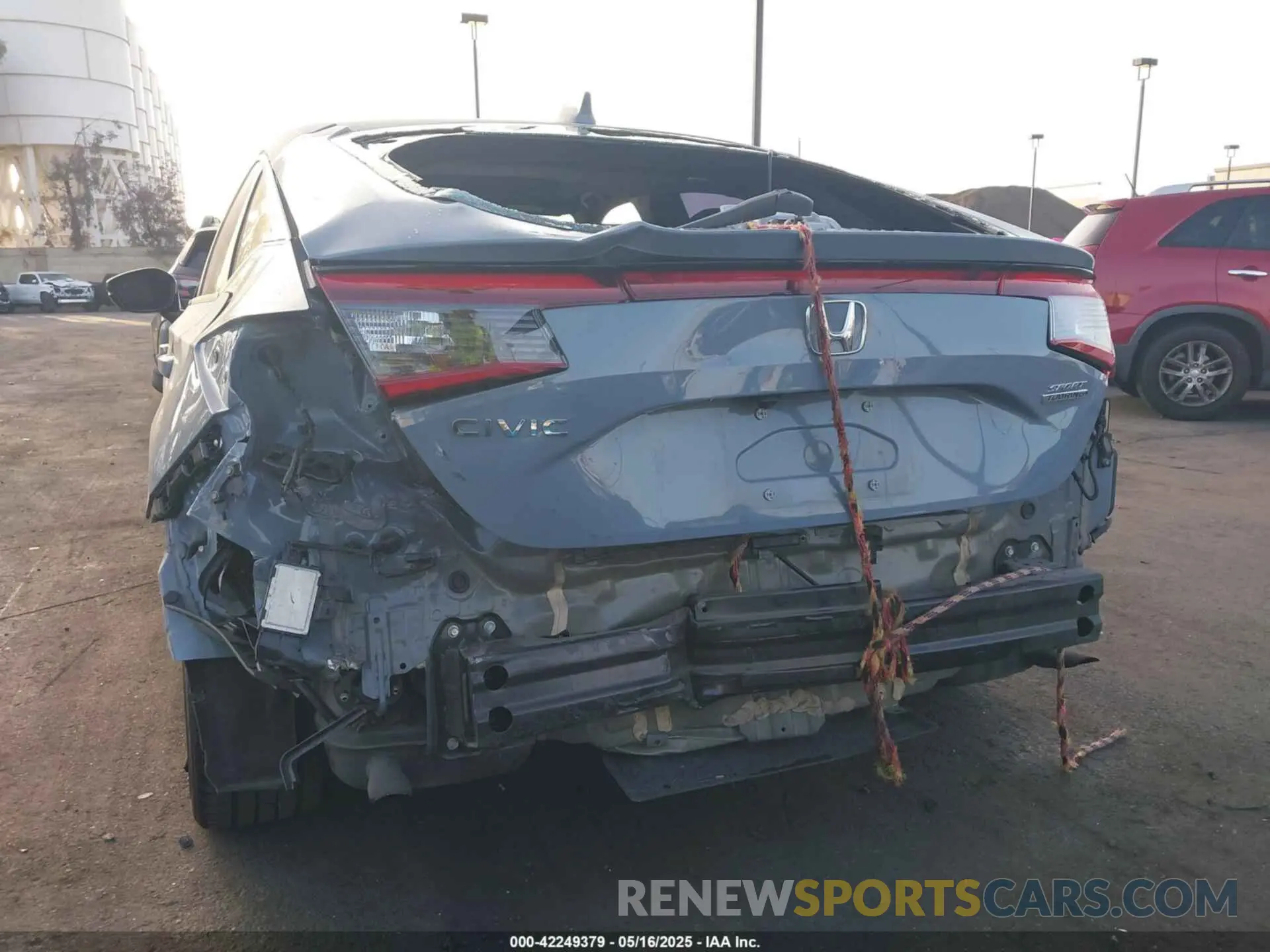 6 Photograph of a damaged car 19XFL1H87RE013415 HONDA CIVIC 2024